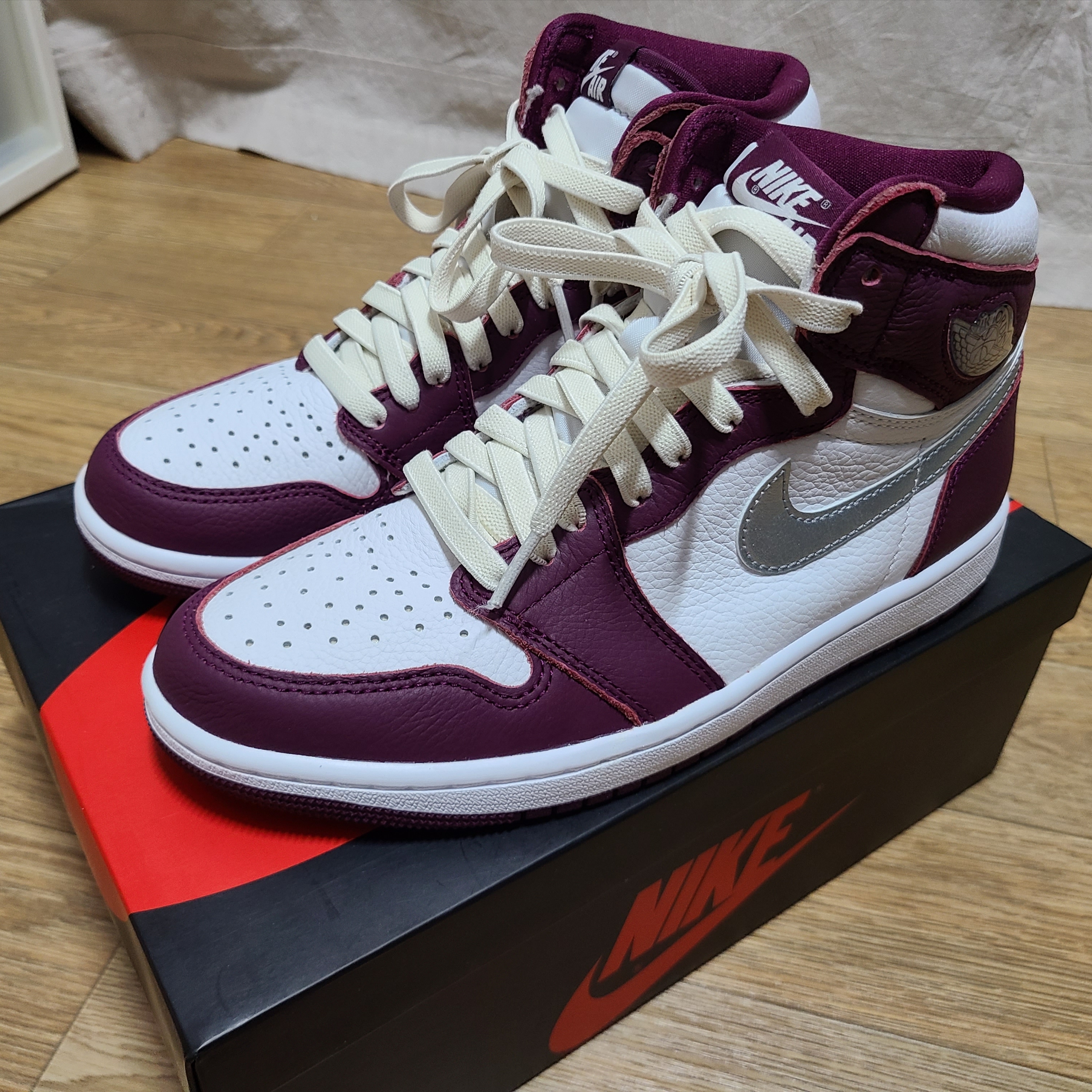 Jordan 1 Retro High OG Bordeaux 착용 스타일
