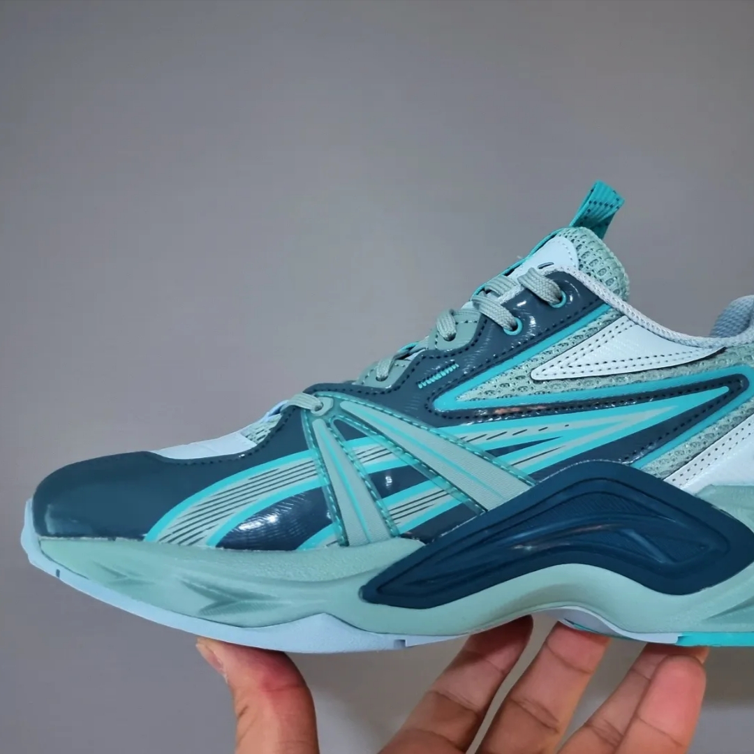 Asics HN2-S Protoblast Shaded Spruce 착용 스타일 - 1