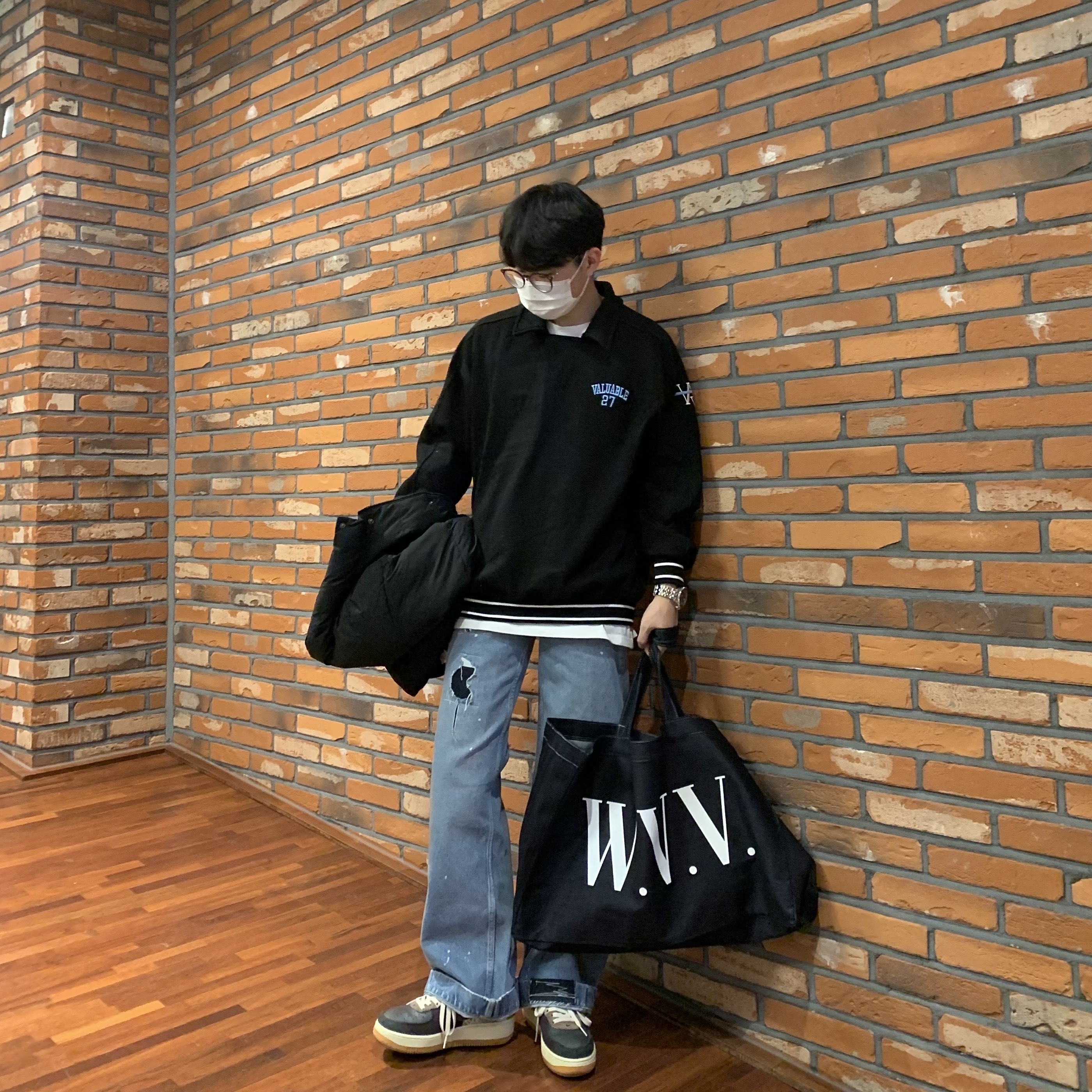 Nike x Travis Scott Air Force 1 Low Cactus Jack, Zara x Ader Error Patchwork Jeans Blue 착용 스타일 - 1