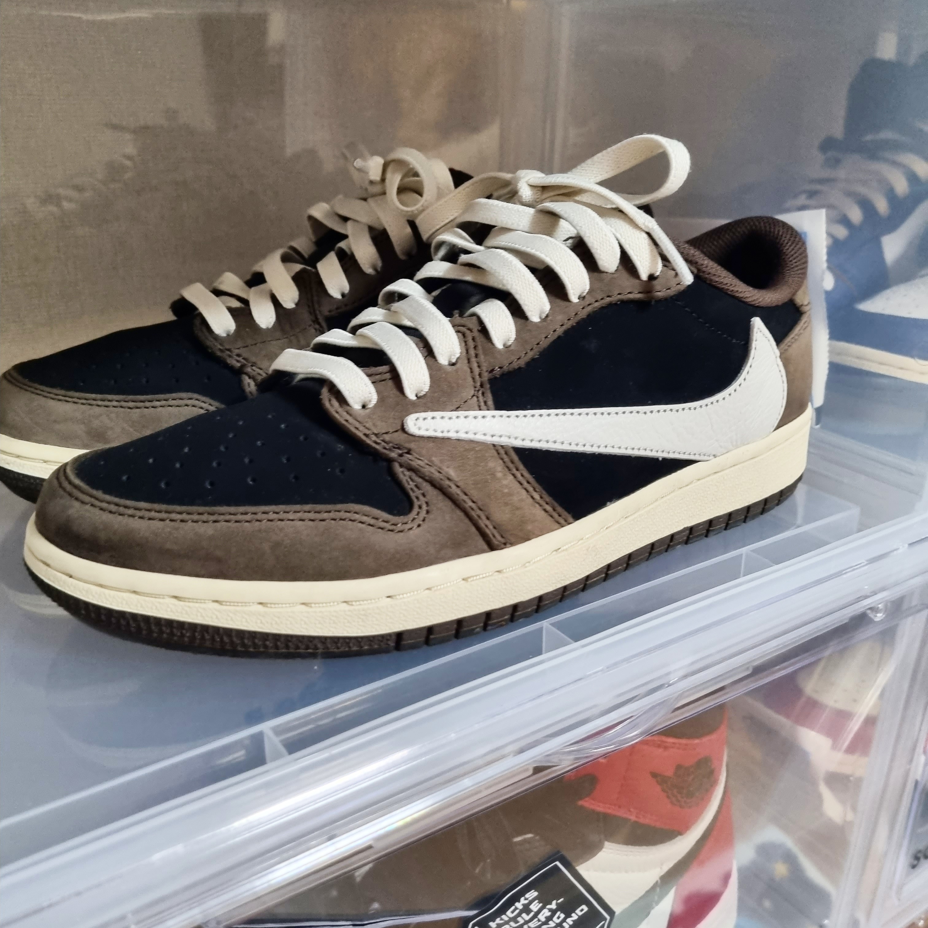 Jordan 1 x Travis Scott Retro Low OG SP Mocha 착용 스타일