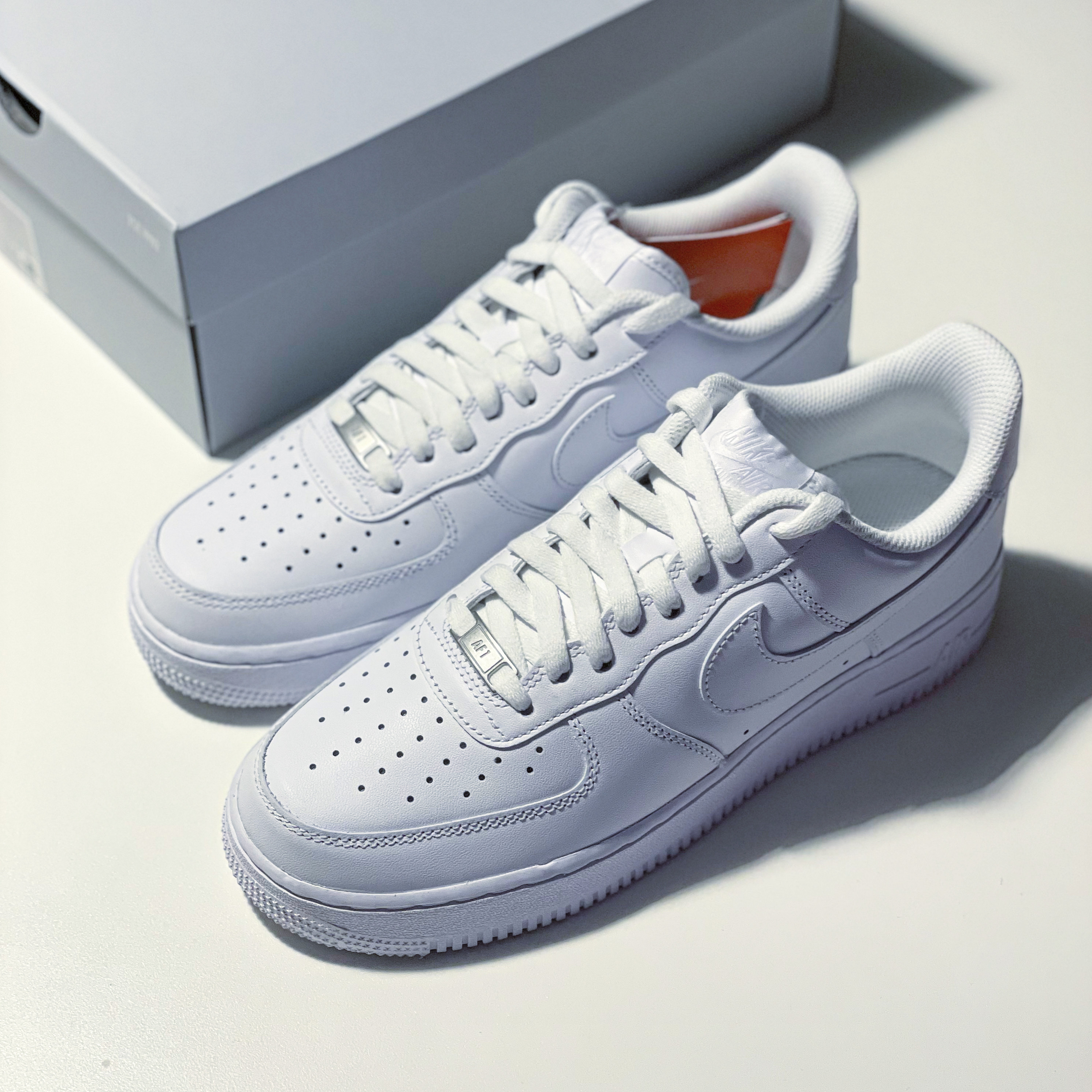 Nike Air Force 1 '07 Low White, (W) Nike Air Force 1 '07 Low White 착용 스타일