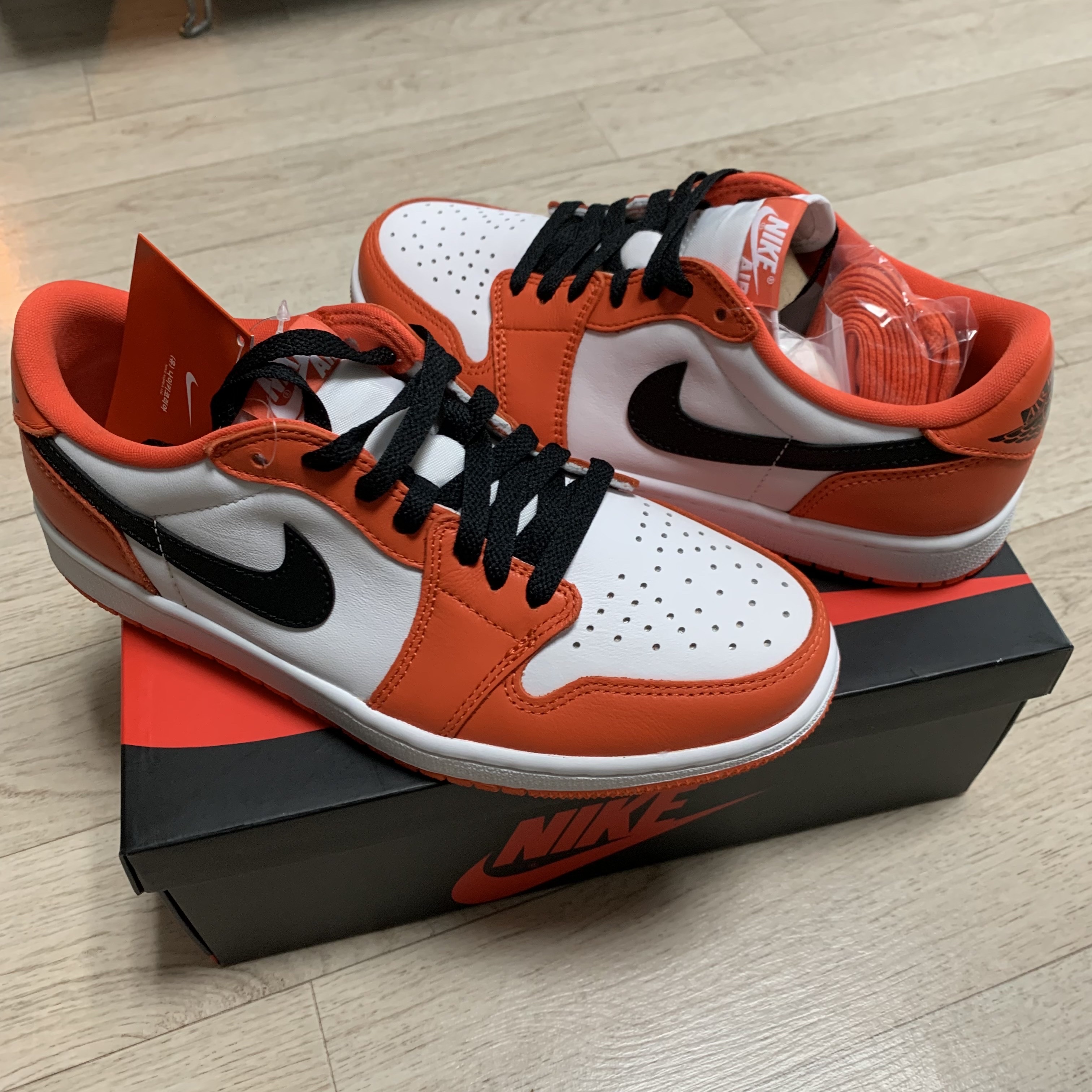 Jordan 1 Low OG Starfish 착용 스타일
