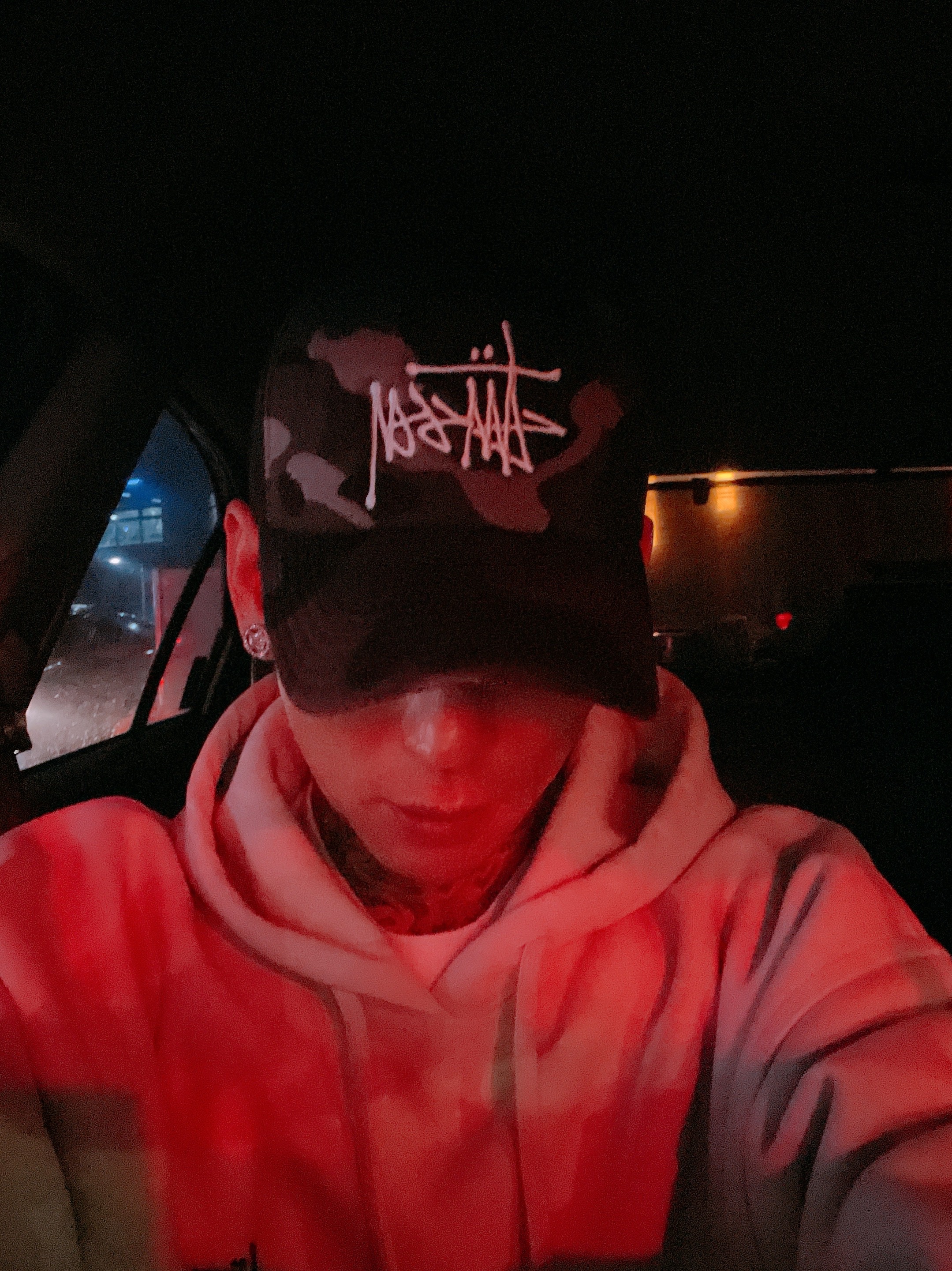 Stussy x BAPE Trucker Cap Black 착용 스타일 - 3