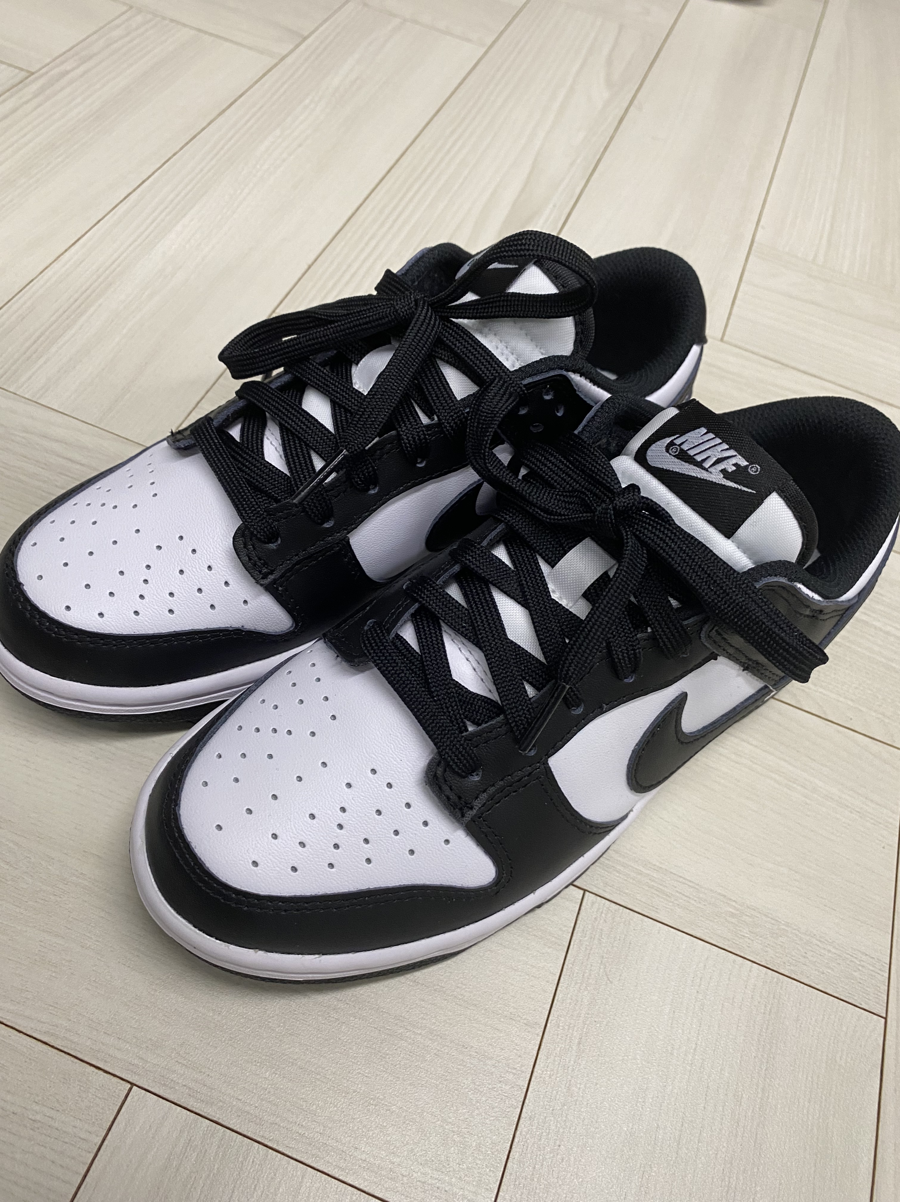 (W) Nike Dunk Low Black 착용 스타일