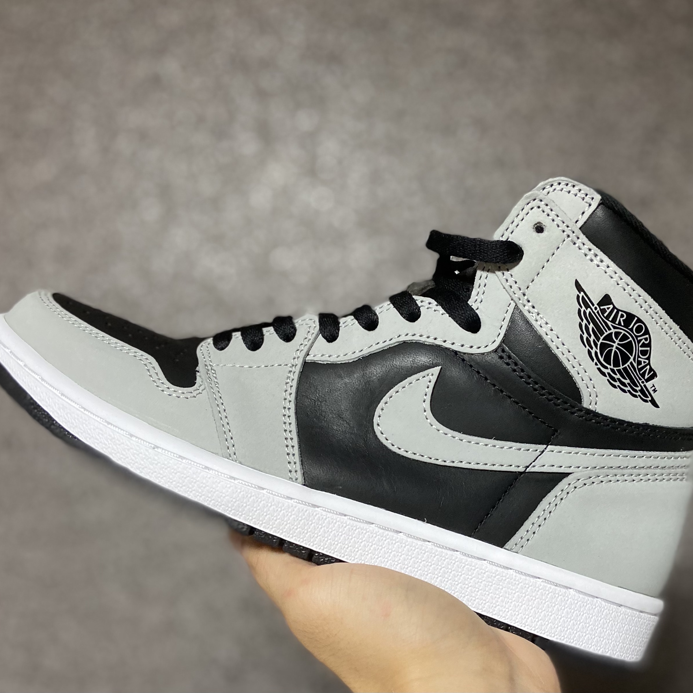 Jordan 1 Retro High OG Shadow 2.0 착용 스타일 - 1