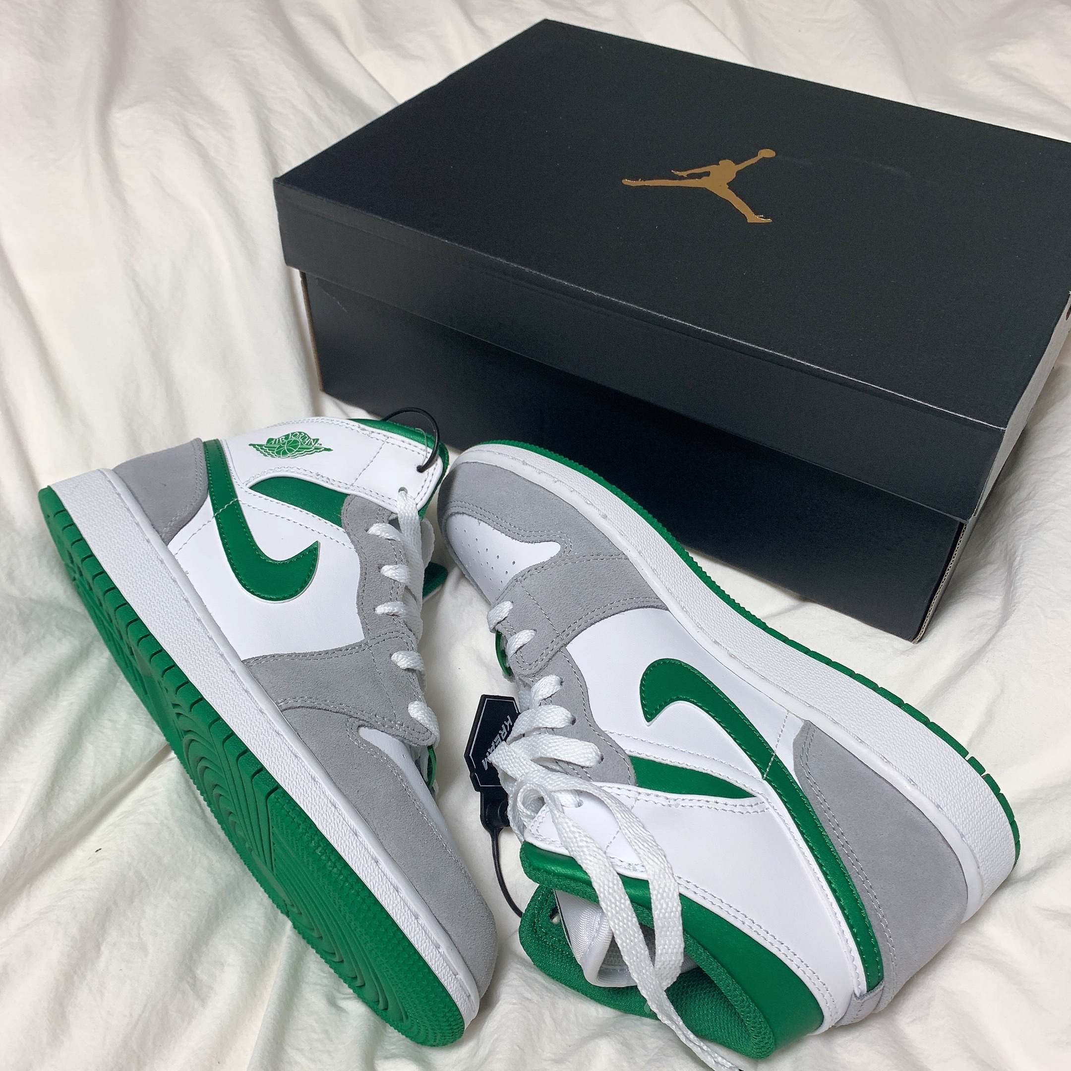 (GS) Jordan 1 Mid SE Pine Green Light Smoke Grey 착용 스타일