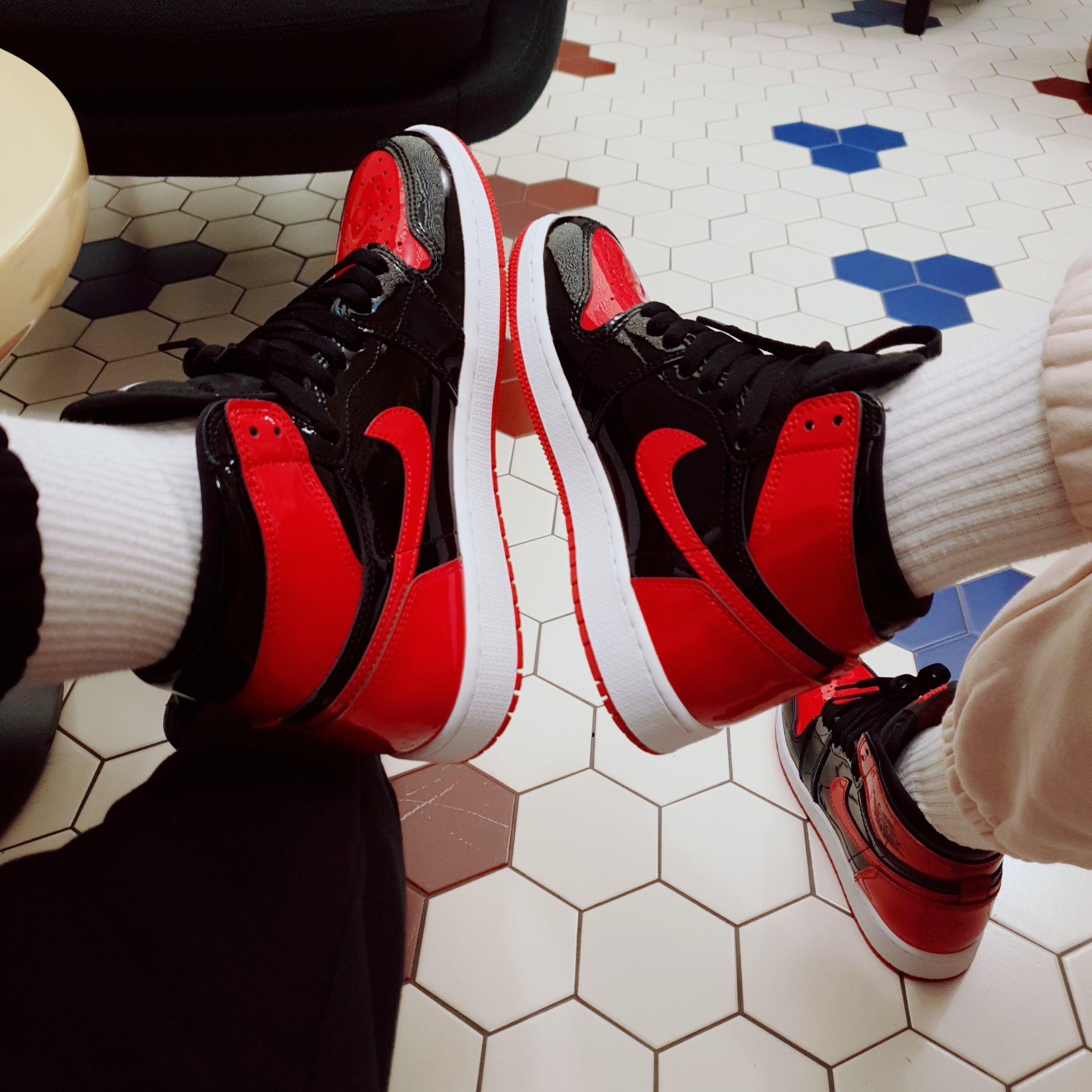 Jordan 1 Retro High OG Patent Bred, (GS) Jordan 1 Retro High OG Patent Bred 착용 스타일
