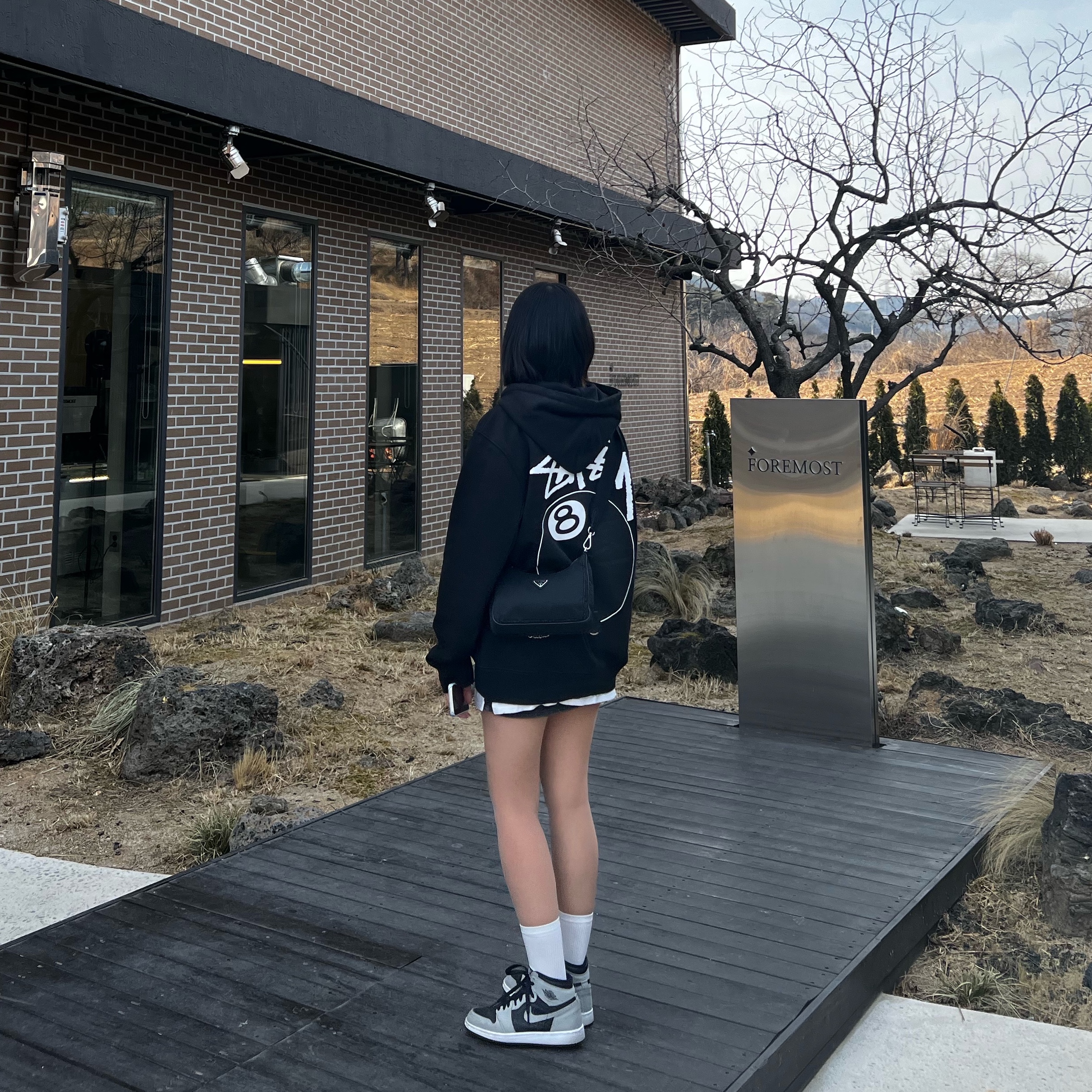 Stussy 8 Ball Hoodie Black - 21FW, Jordan 1 Retro High OG Shadow 2.0 착용 스타일