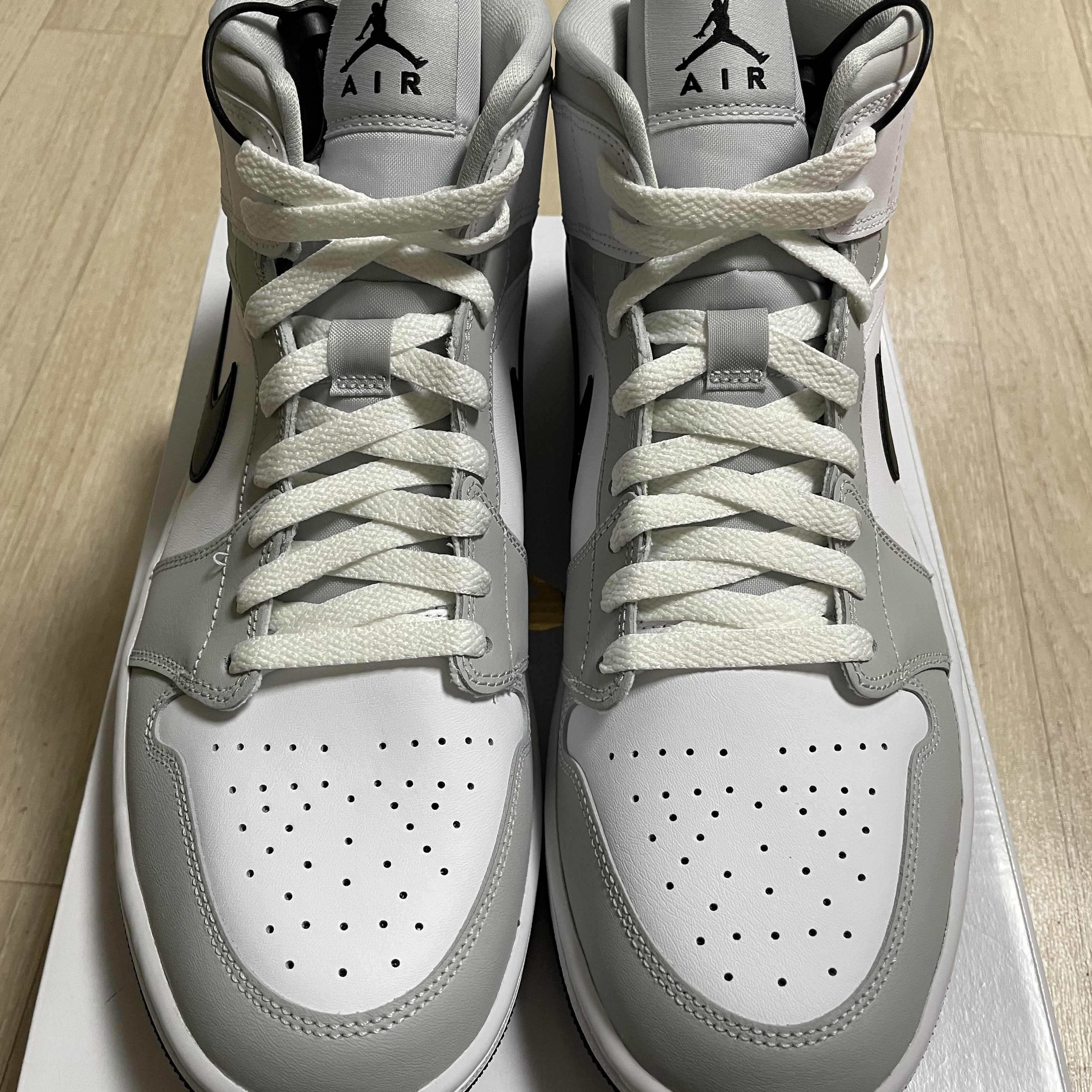 (W) Jordan 1 Mid Grey Fog 착용 스타일 - 4
