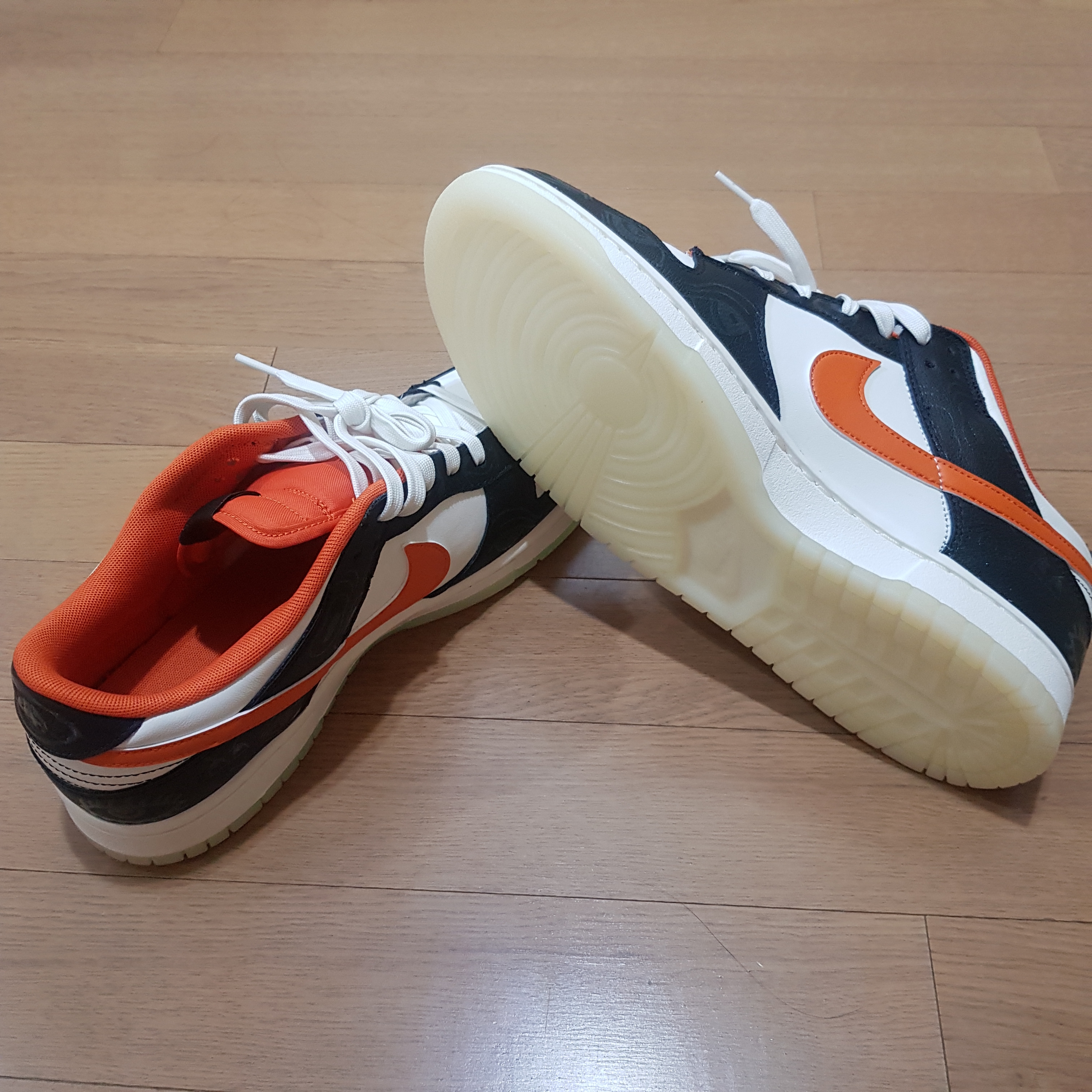 Nike Dunk Low Retro PRM Halloween 착용 스타일 - 1