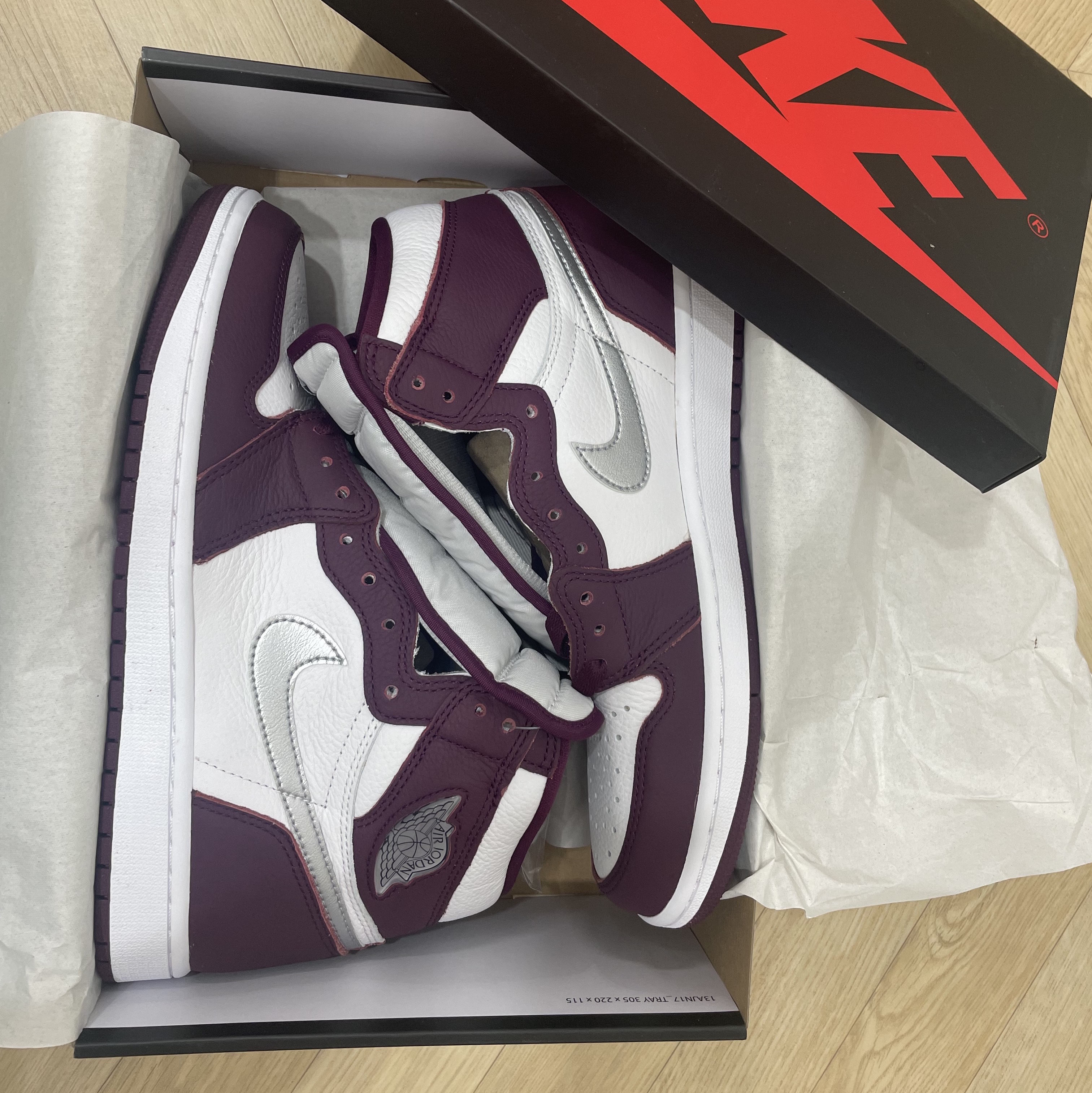 Jordan 1 Retro High OG Bordeaux 착용 스타일