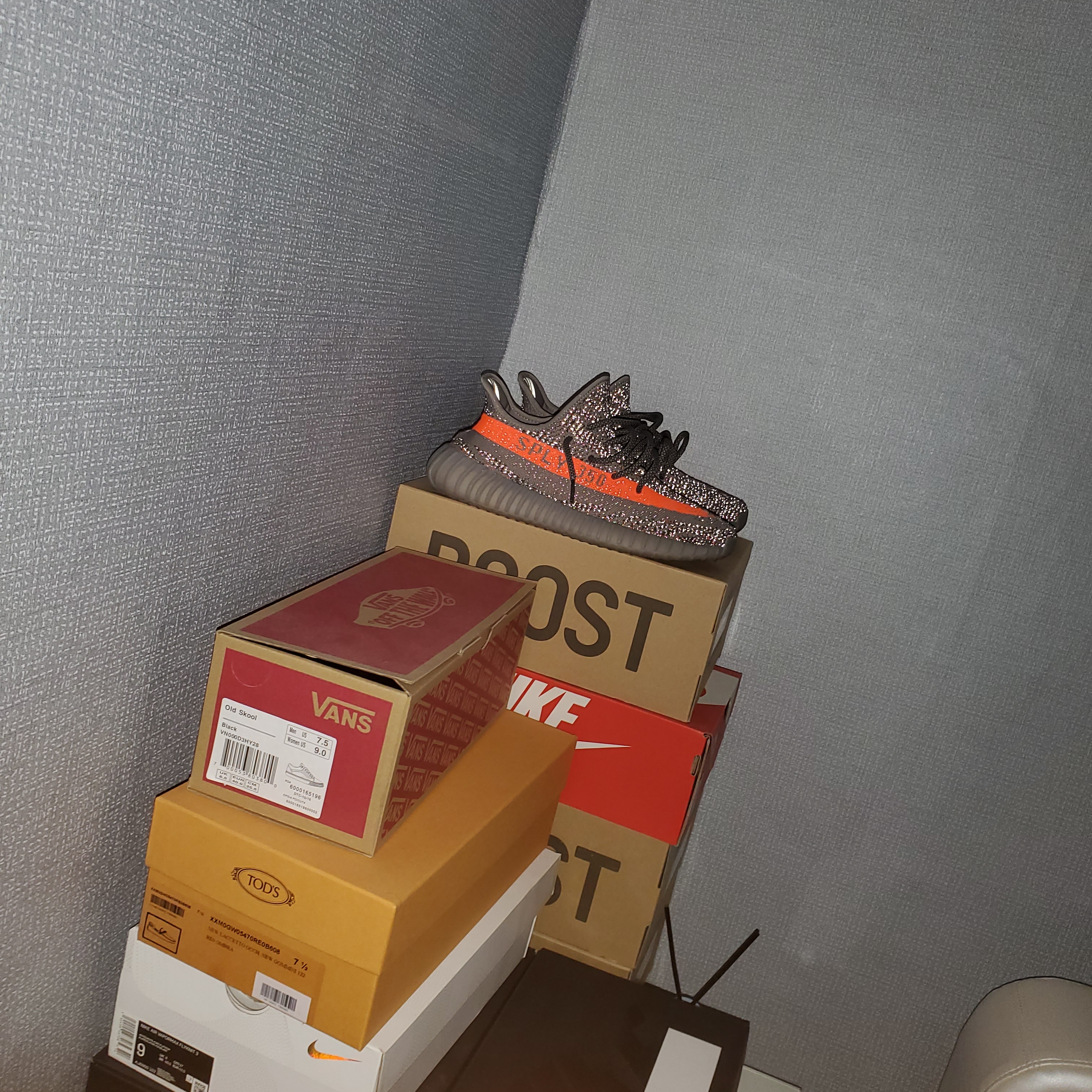 Adidas Yeezy Boost 350 V2 Beluga - Reflective 착용 스타일