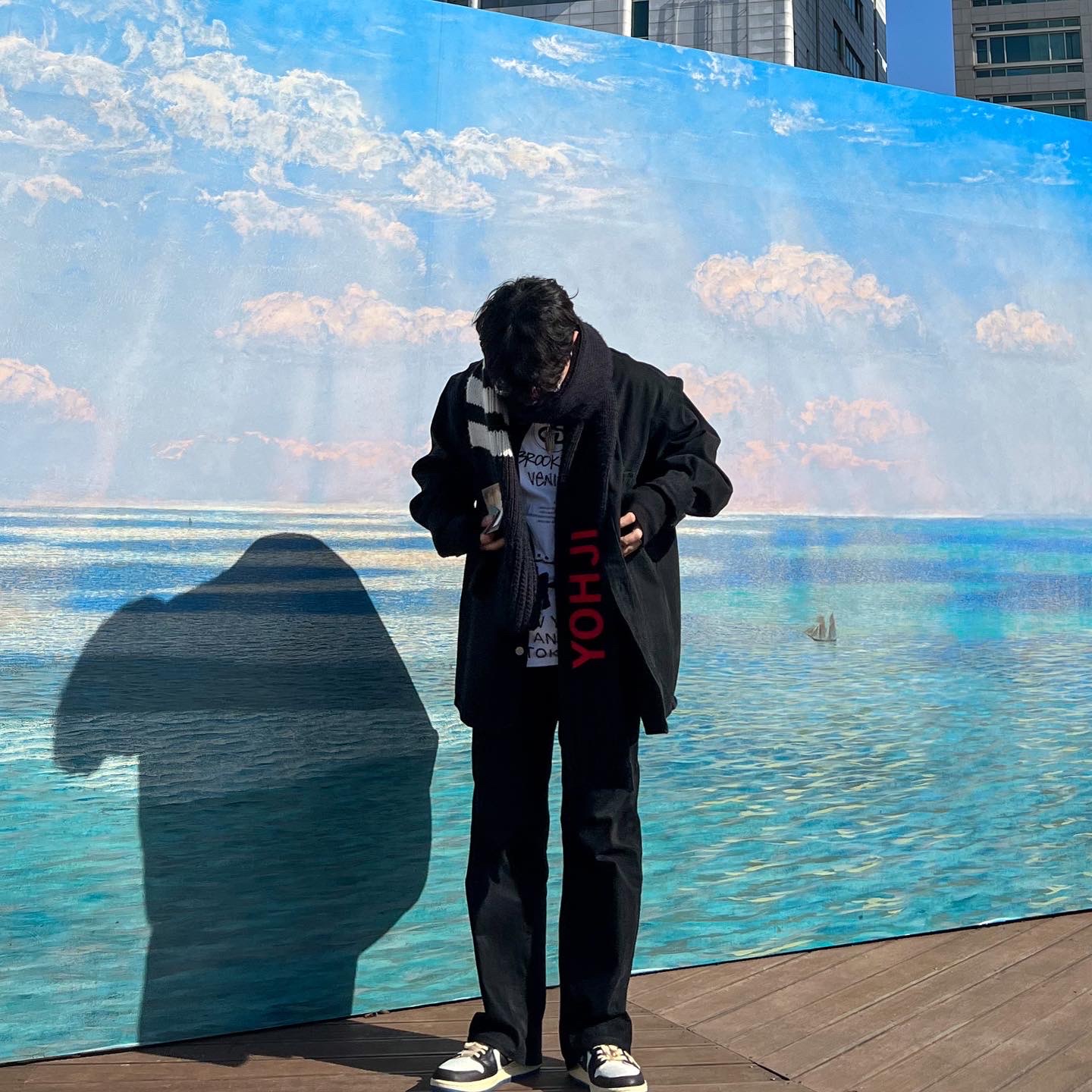 Jordan 1 x Travis Scott x Fragment Retro Low OG SP Military Blue, Stussy x Takahiromiyashita The Soloist 40 WT T-Shirt 착용 스타일 - 1
