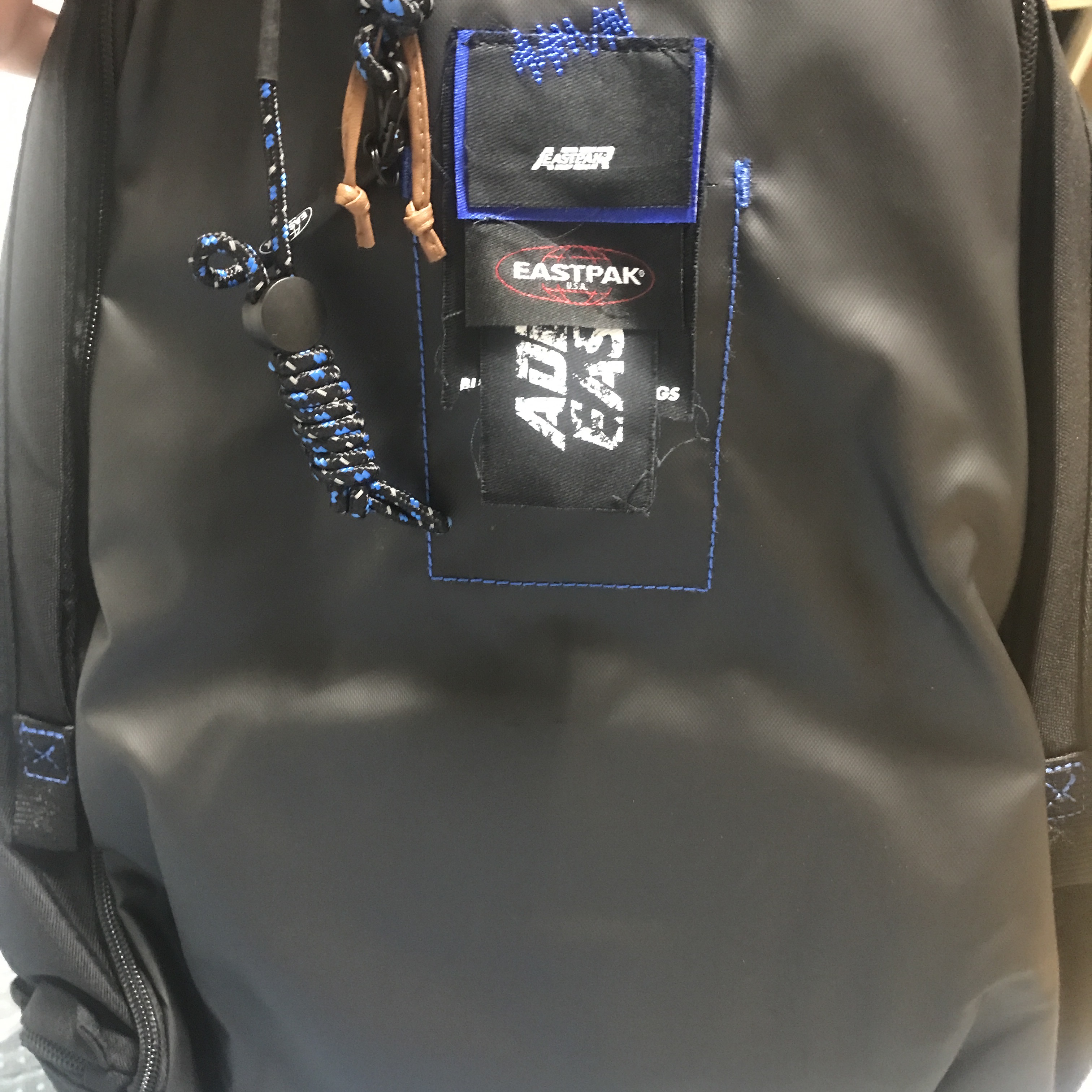 Ader Error x Eastpak Pak’r Backpack Black 착용 스타일 - 2