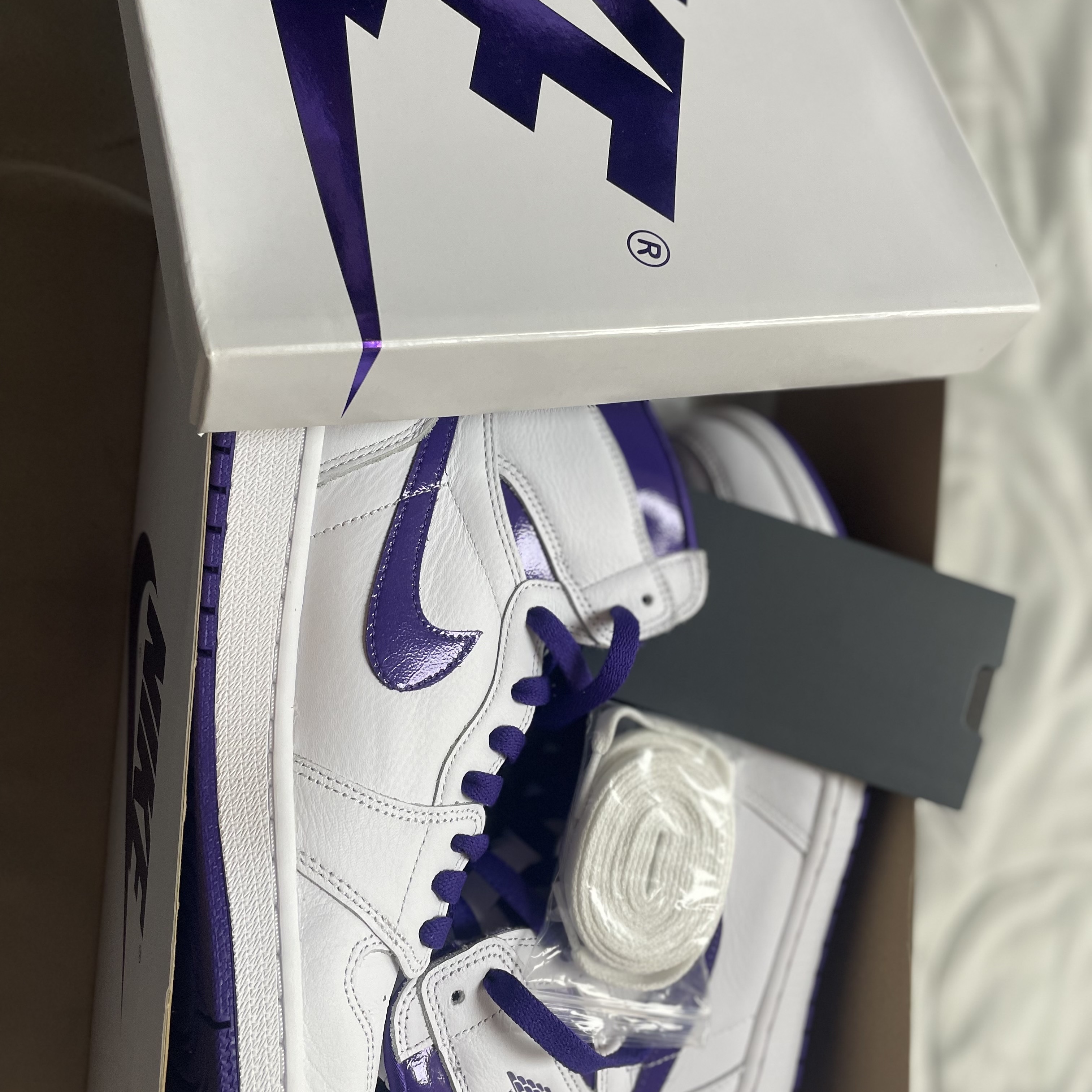 (W) Jordan 1 High OG Court Purple 착용 스타일 - 4