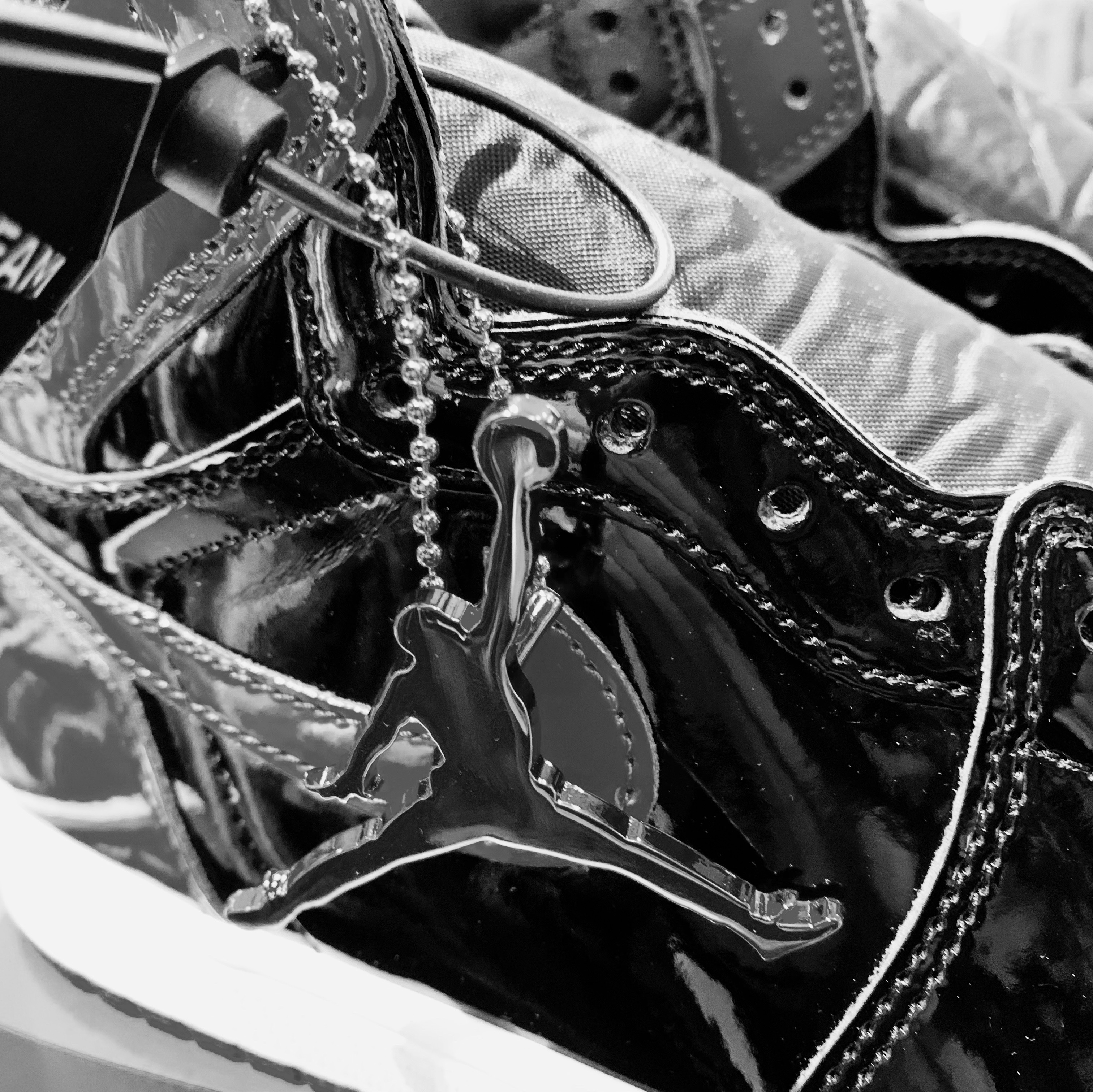 Jordan 1 Retro High OG Patent Bred 착용 스타일 - 1