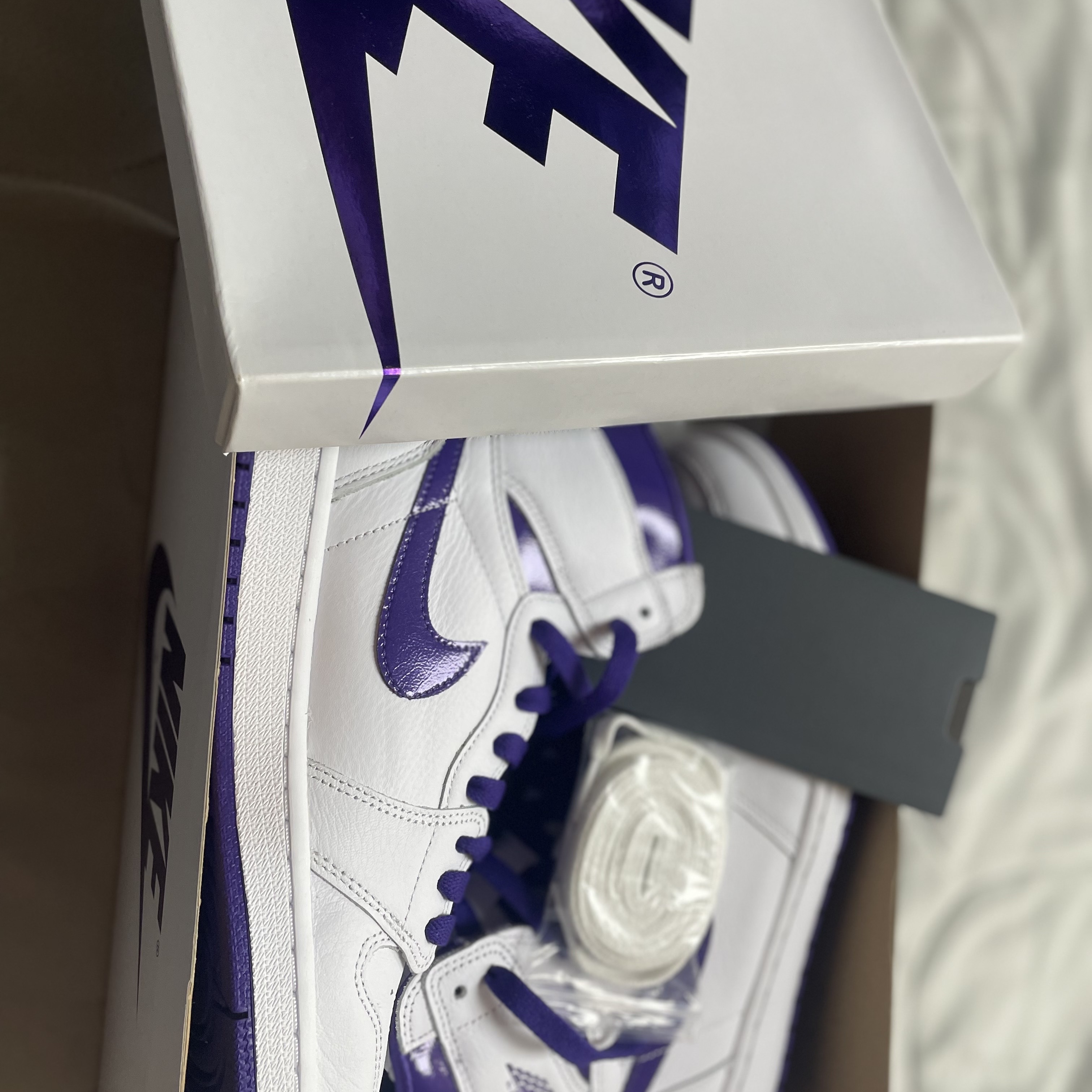 (W) Jordan 1 High OG Court Purple 착용 스타일 - 3