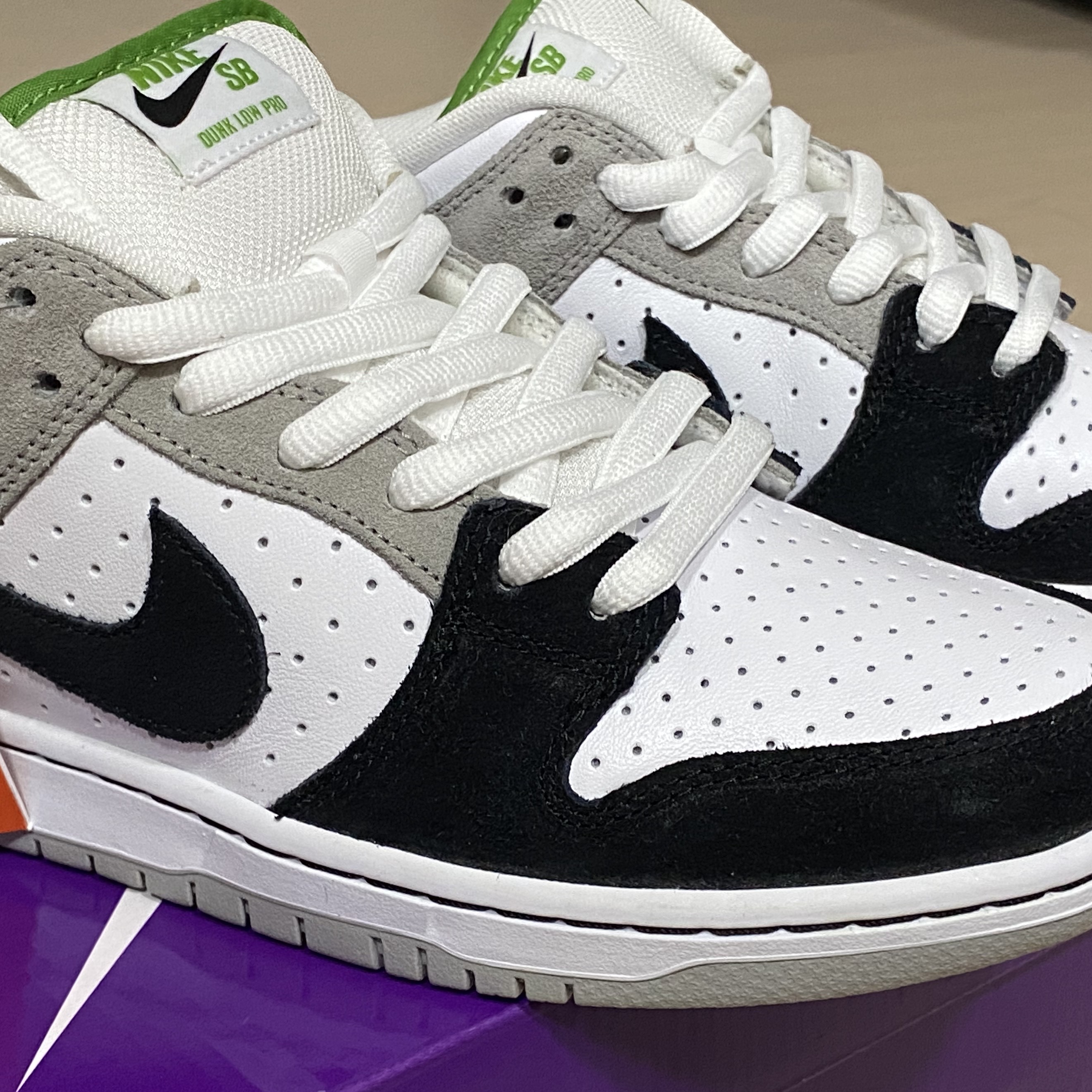 Nike SB Dunk Low Pro Chlorophyll 착용 스타일