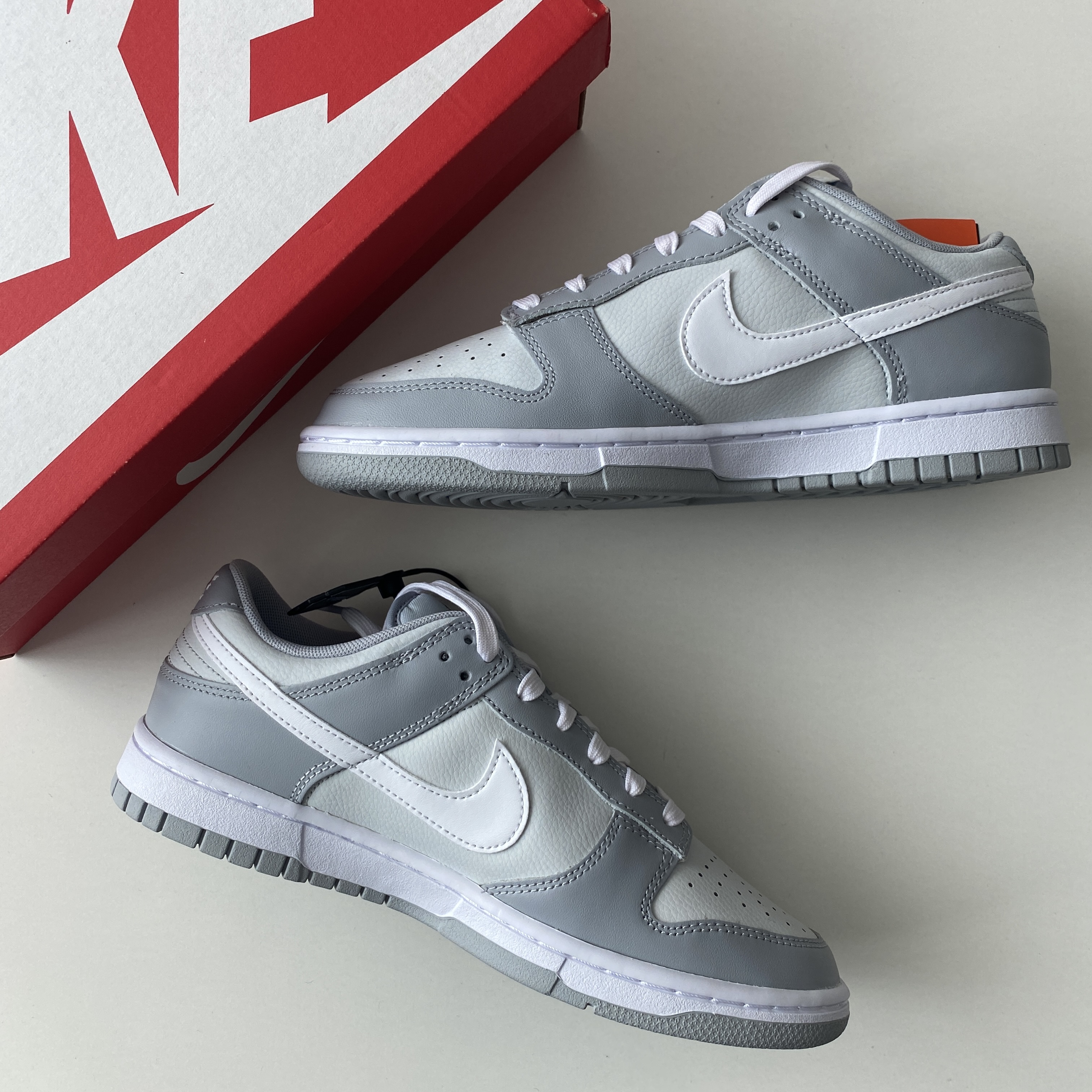 Nike Dunk Low Retro Wolf Grey 착용 스타일