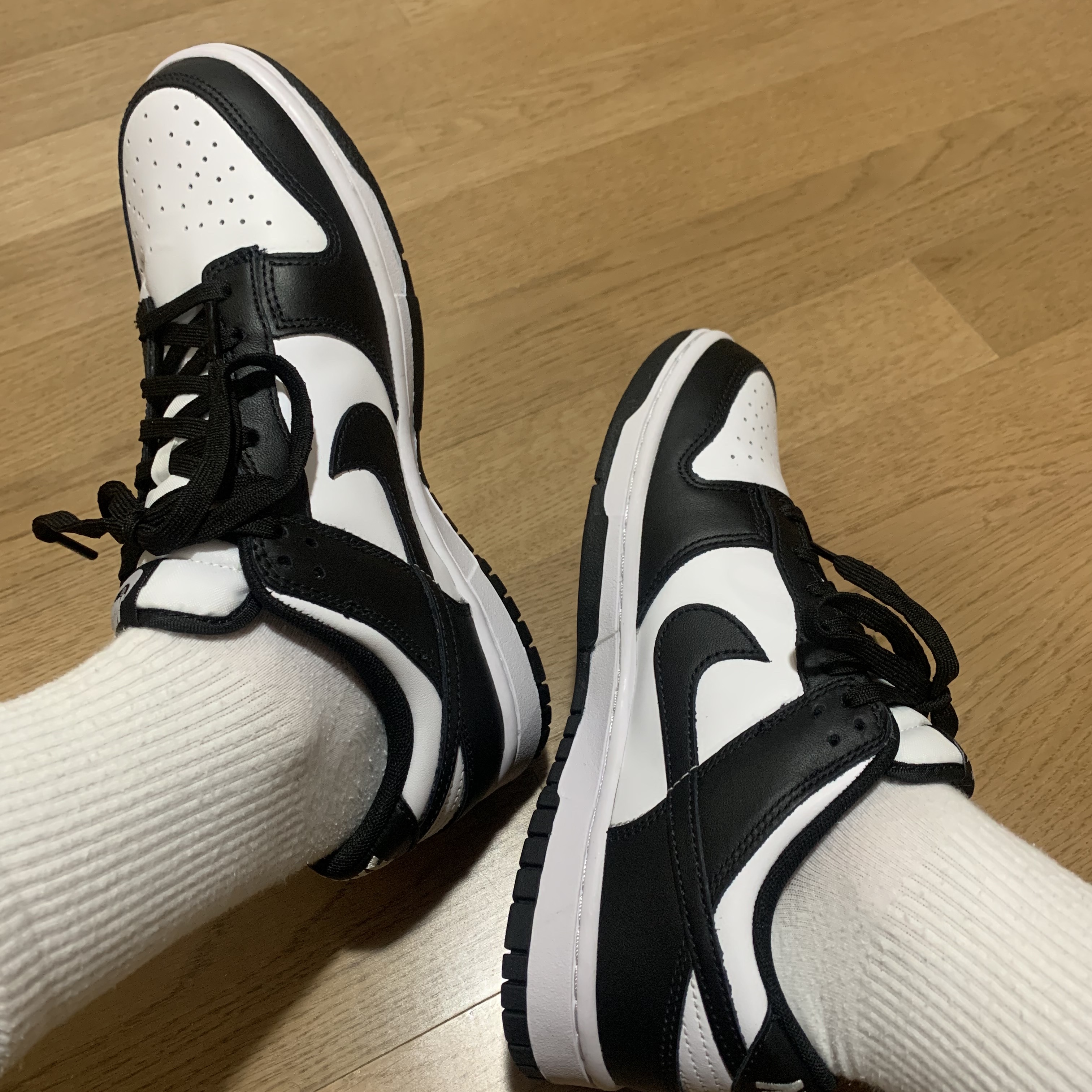 Nike Dunk Low Retro Black 착용 스타일 - 3