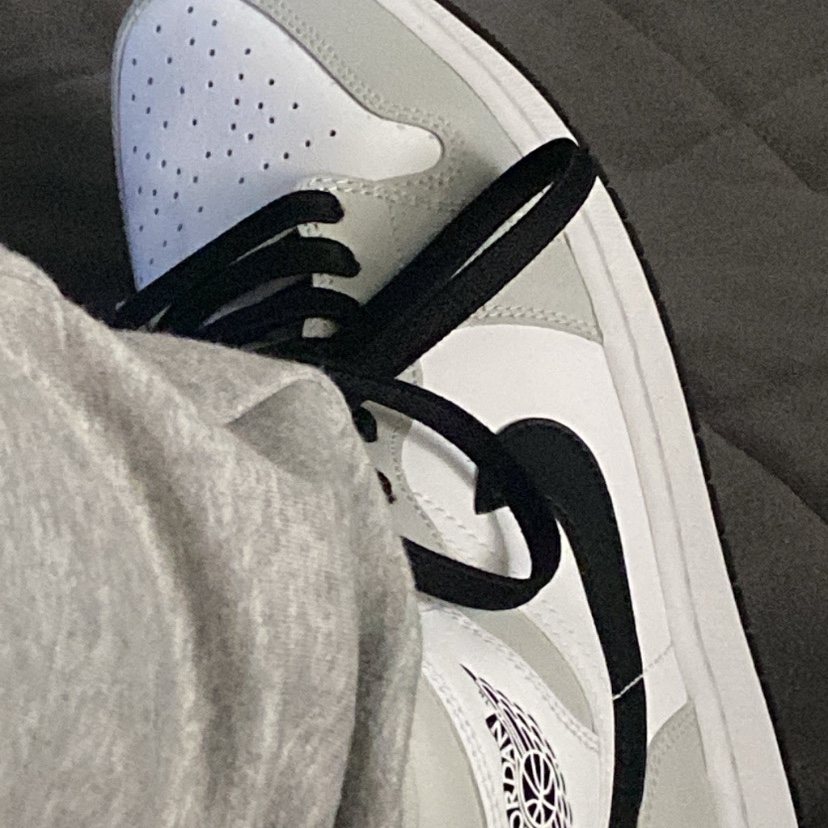 (W) Jordan 1 Mid Grey Fog 착용 스타일