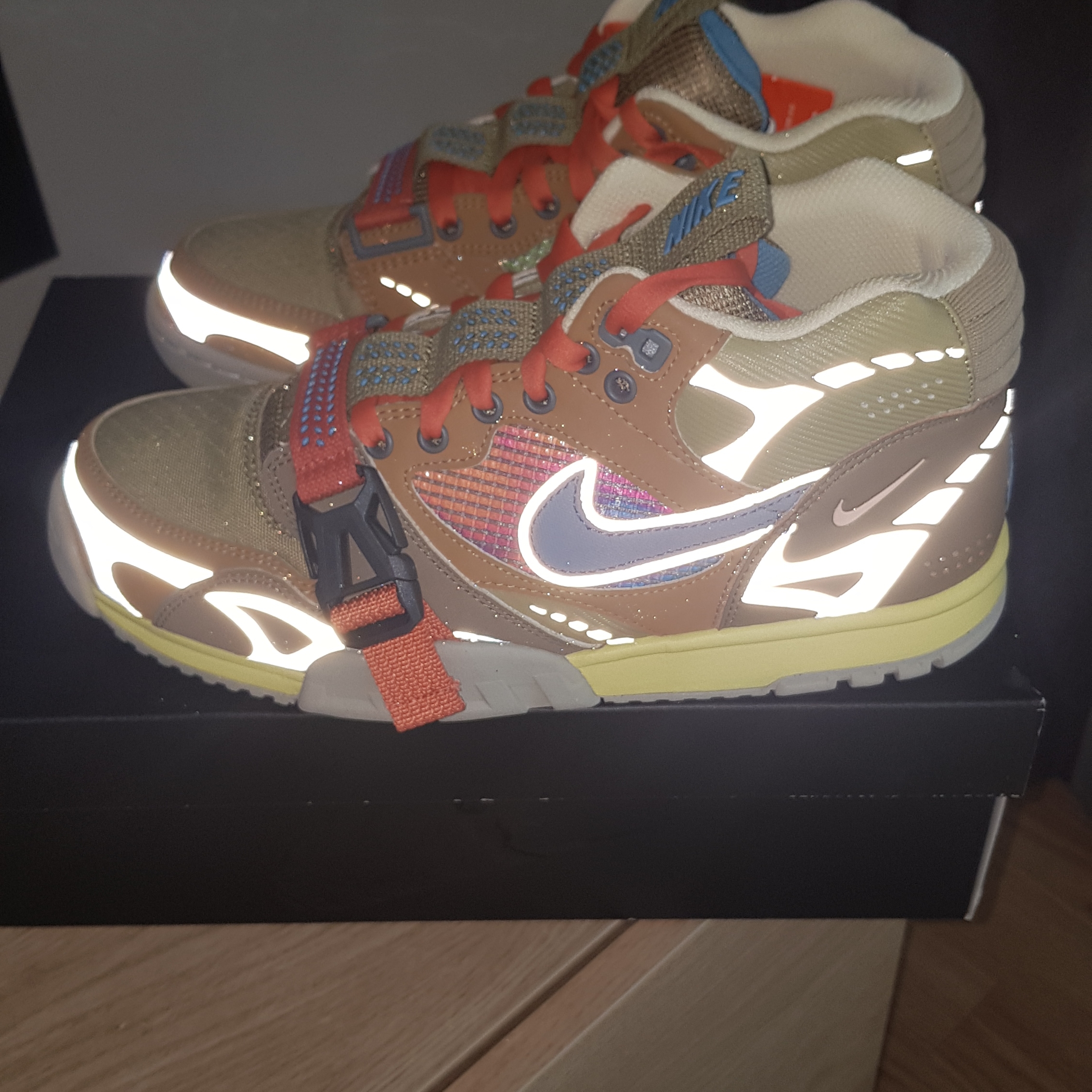 Nike Air Trainer 1 SP Coriander 착용 스타일 - 4