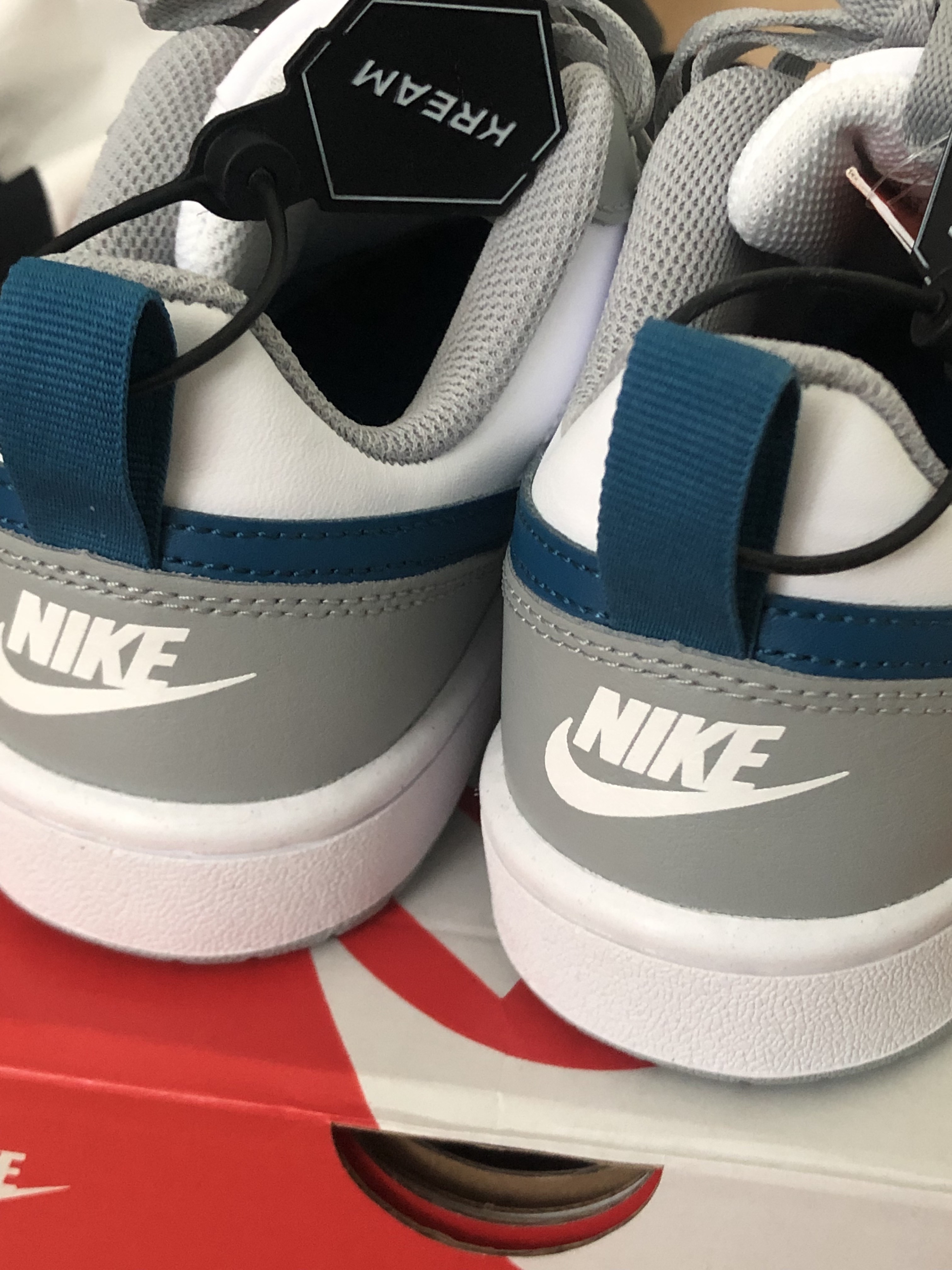 (GS) Nike Court Borough Low 2 Light Smoke Grey, (W) Nike Dunk Low Venice 착용 스타일 - 3