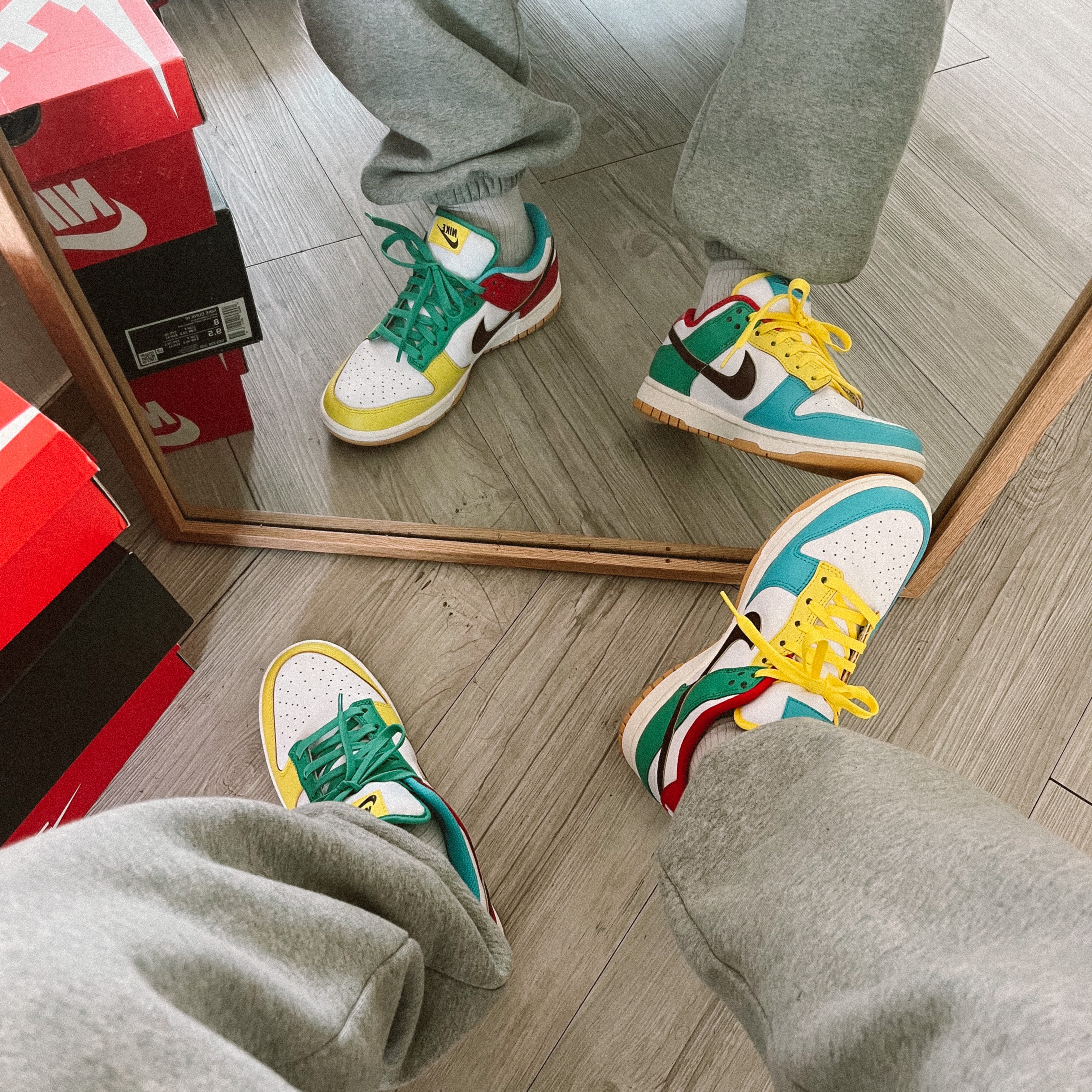 Nike Dunk Low SE Free.99 White, (GS) Nike Dunk Low SE Free.99 White 착용 스타일