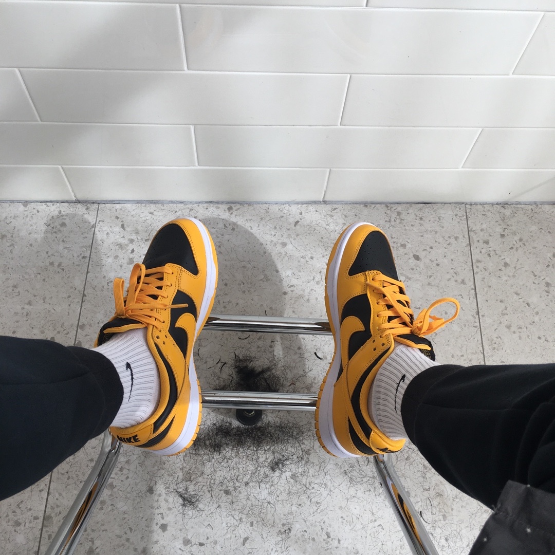 Nike Dunk Low Retro Championship Goldenrod 착용 스타일