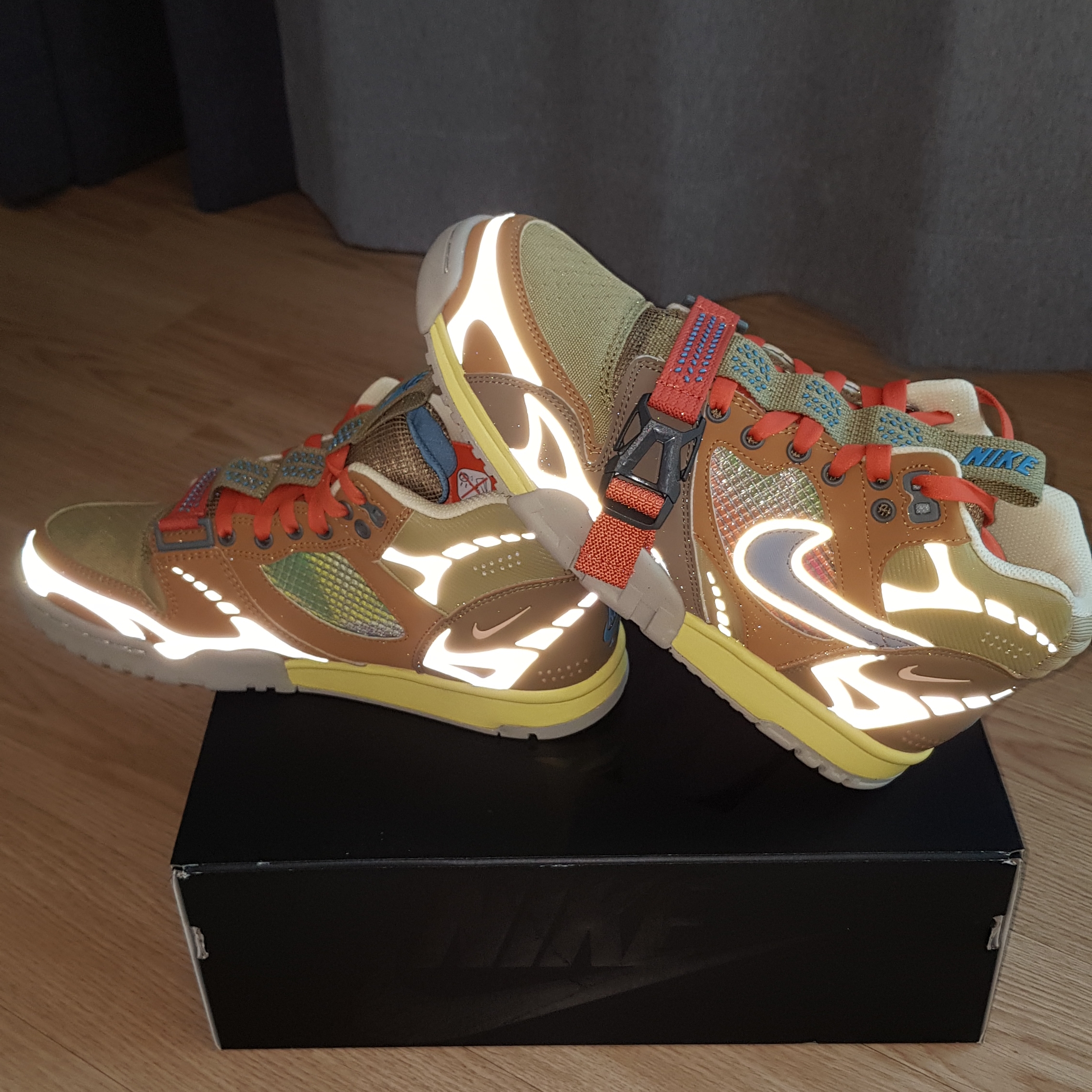 Nike Air Trainer 1 SP Coriander 착용 스타일 - 3