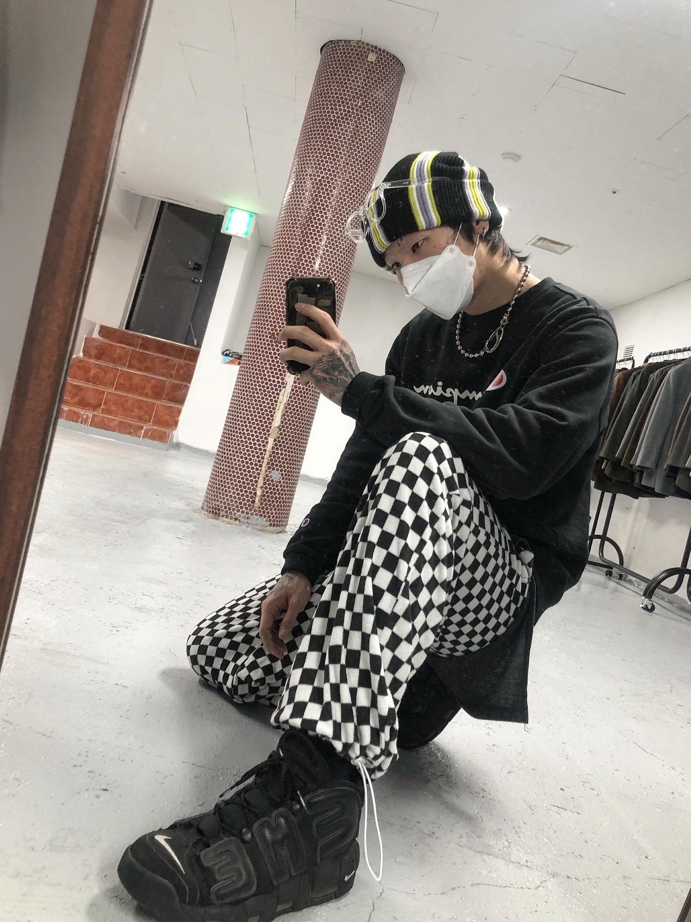 Nike x Supreme Air More Uptempo Suptempo Black 착용 스타일