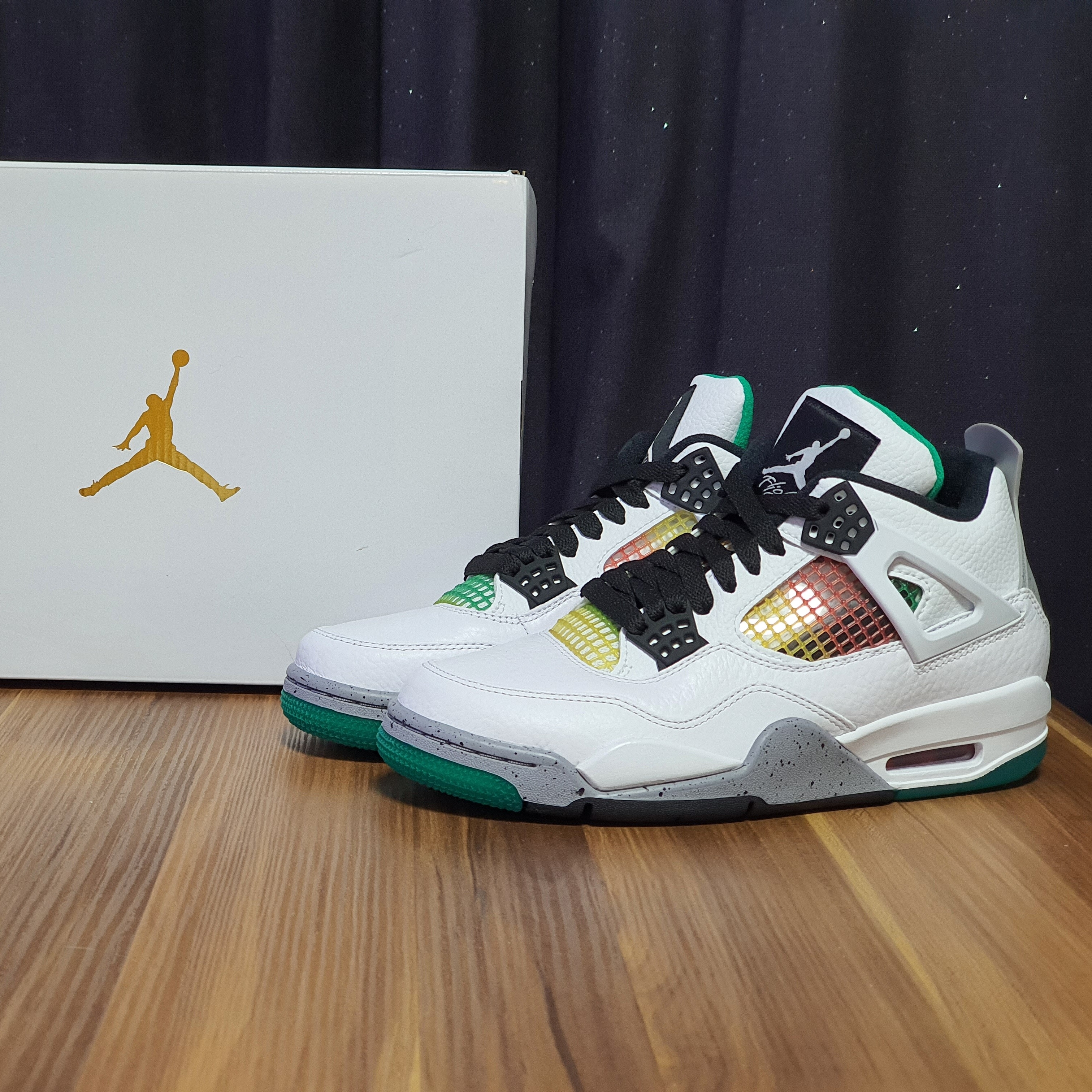 (W) Jordan 4 Retro Lucid Green 착용 스타일 - 2