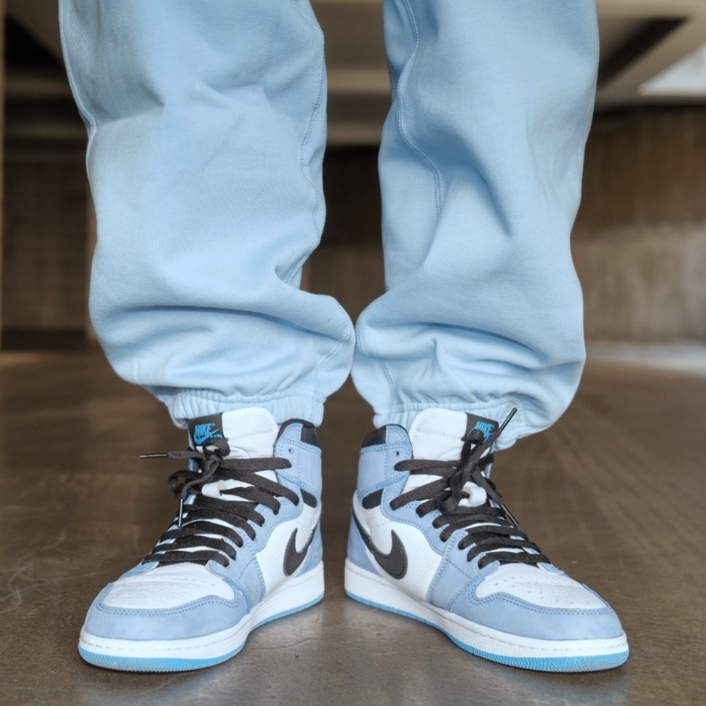 Jordan 1 Retro High OG University Blue, The North Face Nuptse Down Jacket Red 착용 스타일 - 2