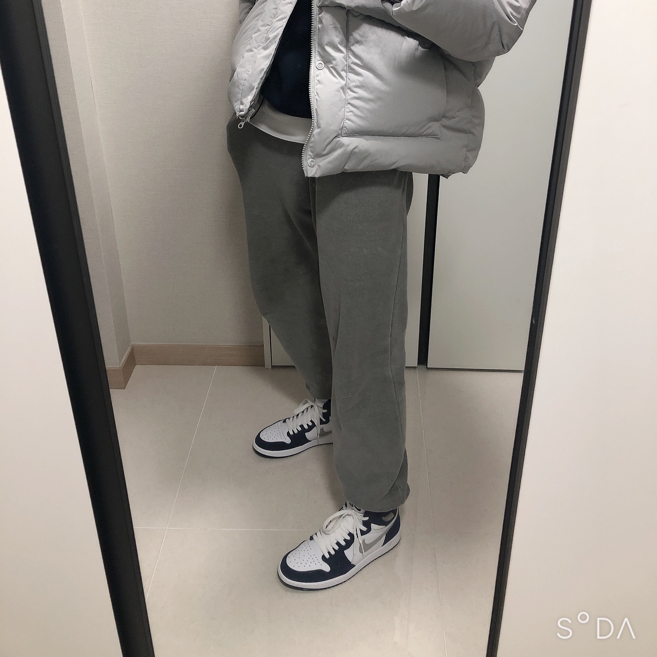 Jordan 1 Retro High OG CO.JP Midnight Navy 착용 스타일