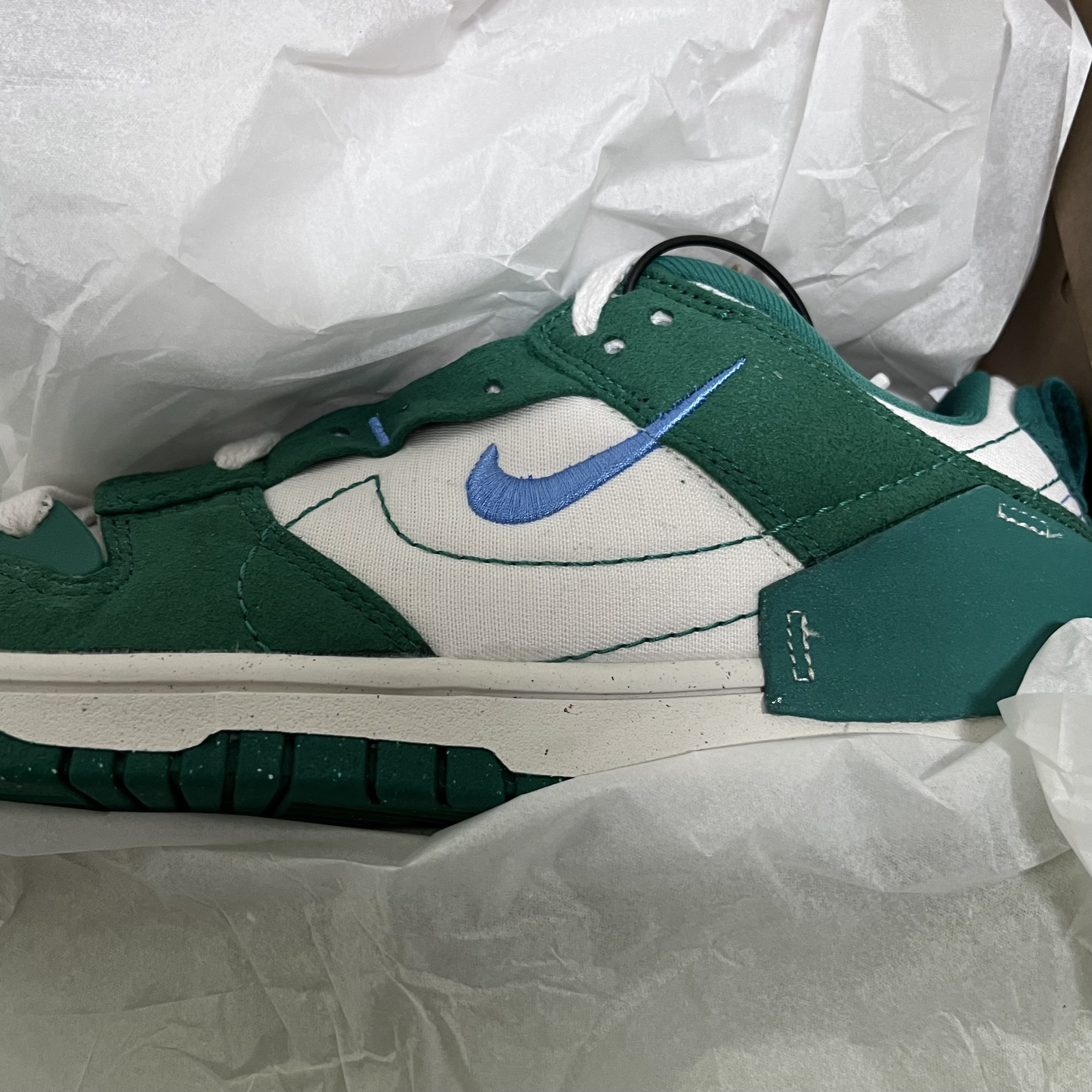 (W) Nike Dunk Low Disrupt 2 Phantom University Blue 착용 스타일 - 3