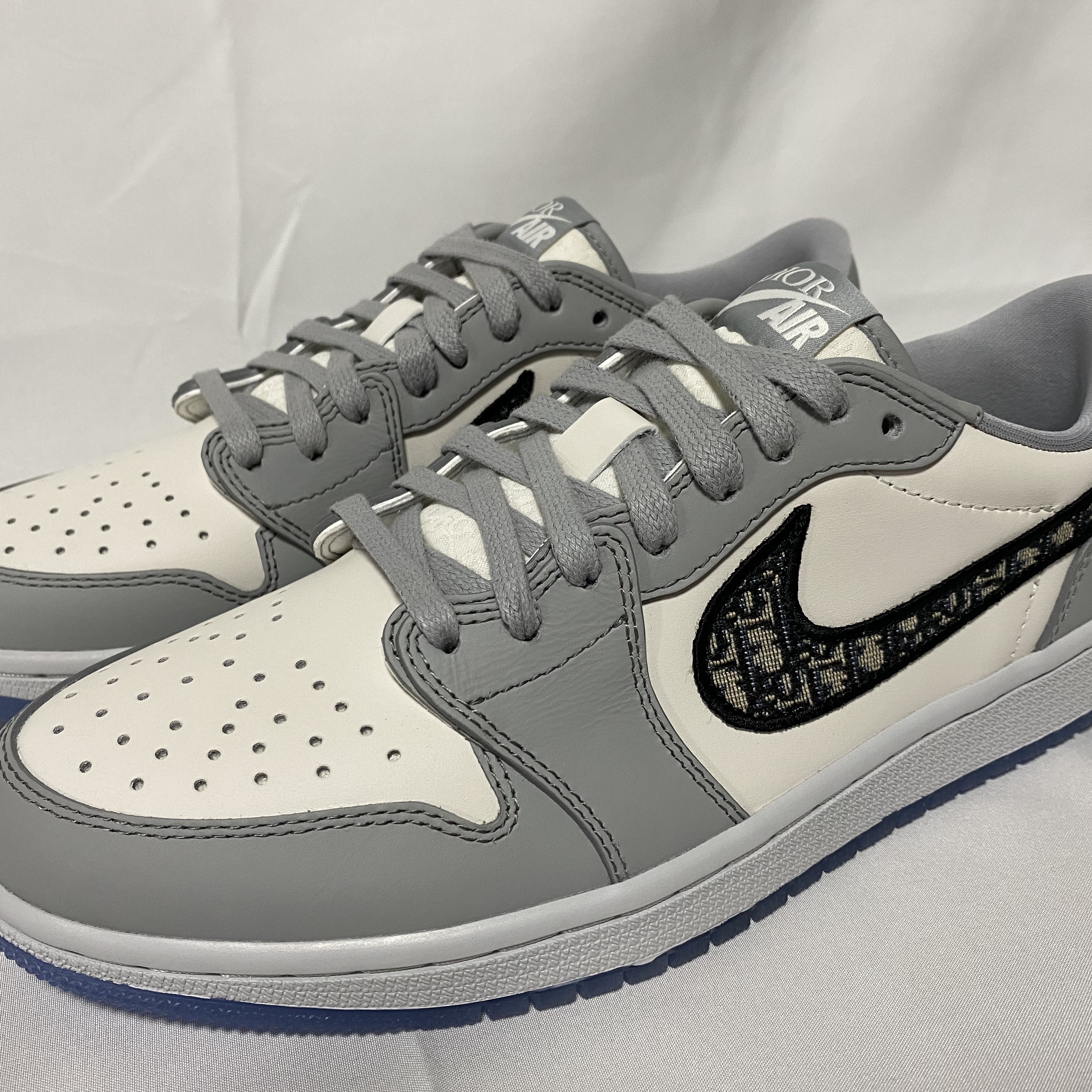 Jordan 1 x Dior Low OG, Jordan 1 x Dior High OG 착용 스타일 - 1