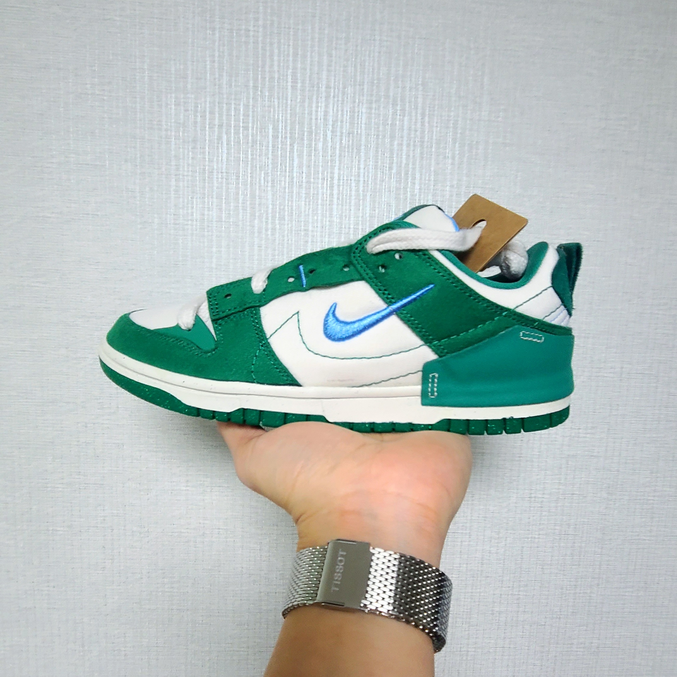(W) Nike Dunk Low Disrupt 2 Phantom University Blue 착용 스타일 - 1