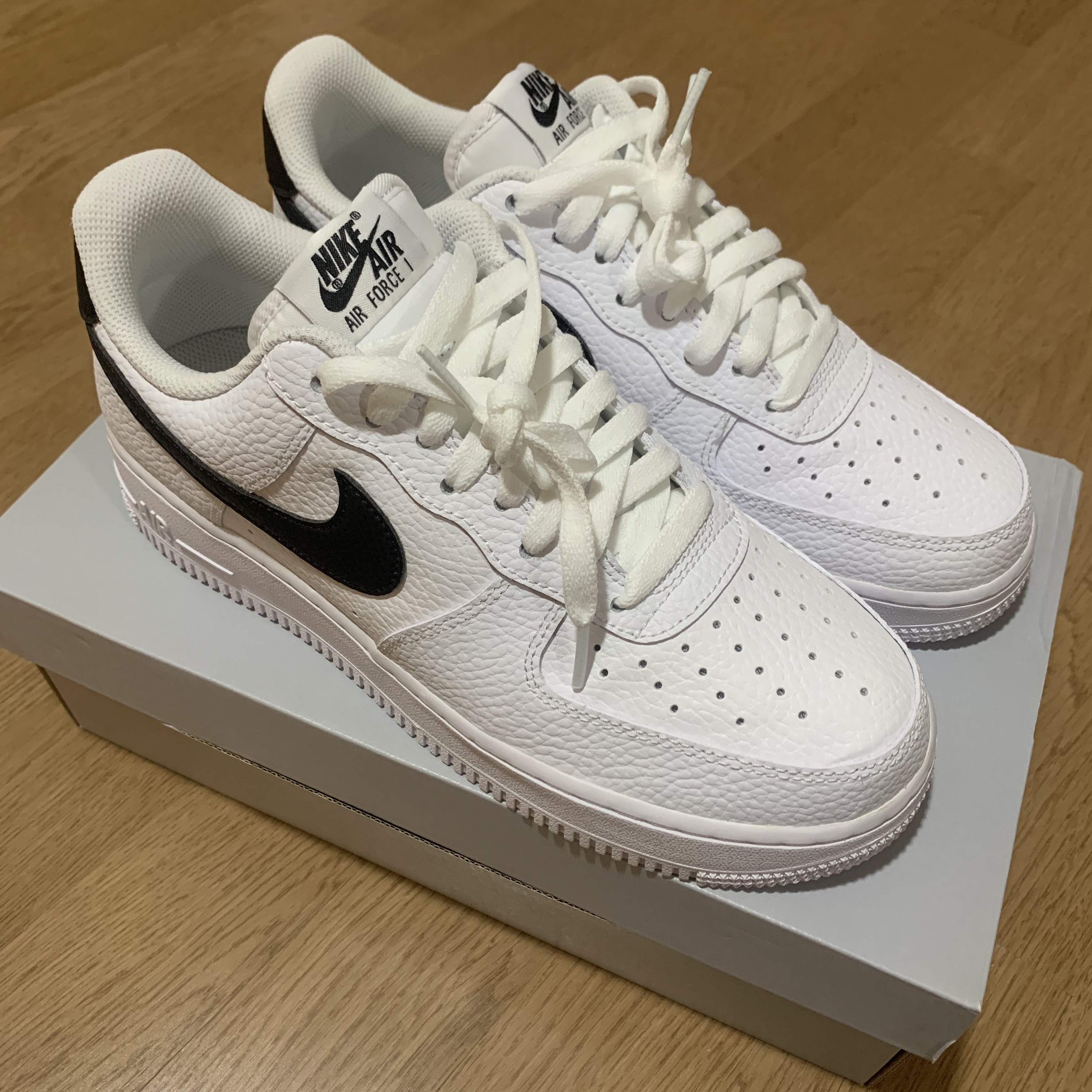 Nike Air Force 1 '07 White Black 착용 스타일 - 4