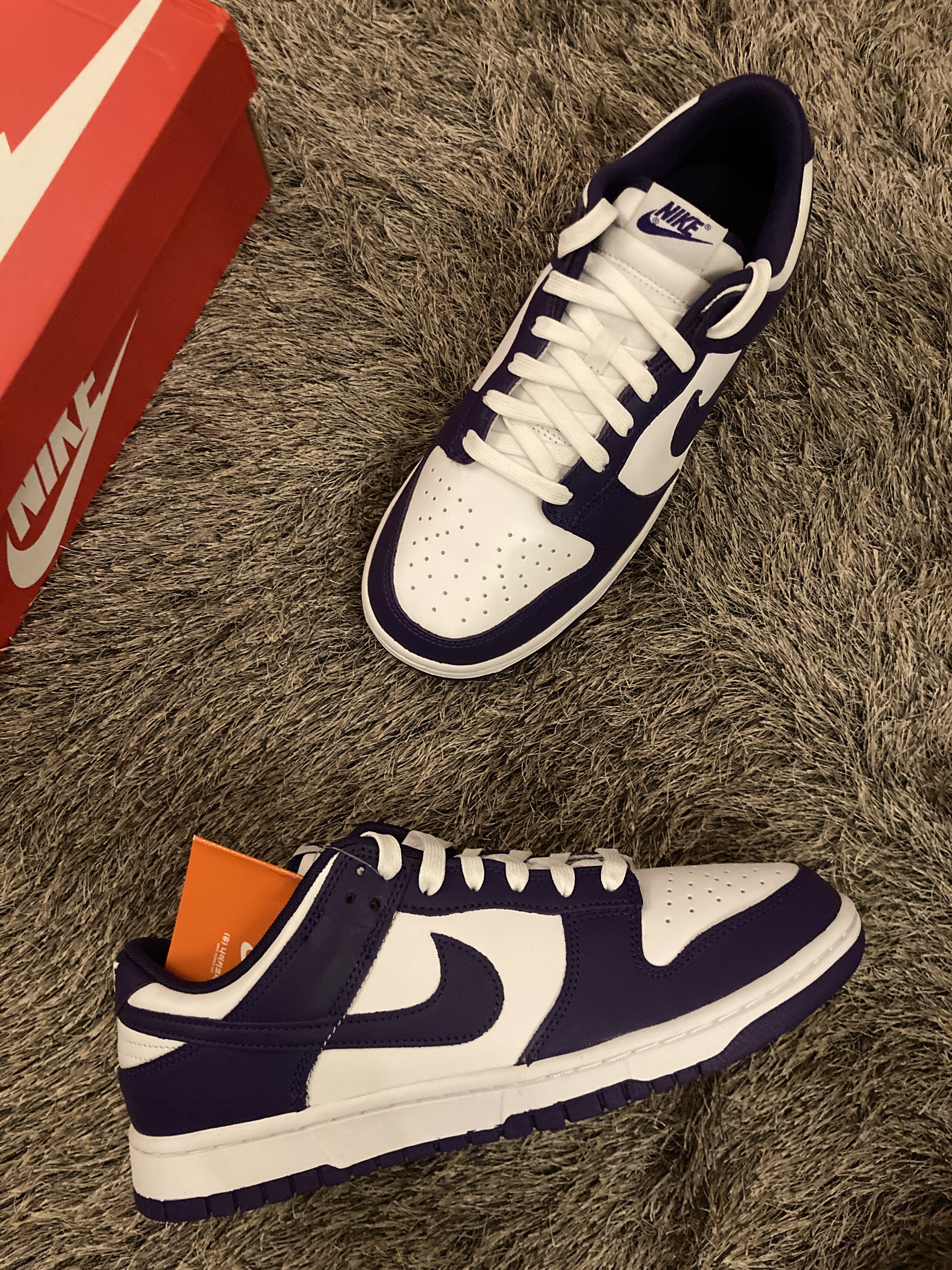 Nike Dunk Low Retro Championship Court Purple 착용 스타일 - 2