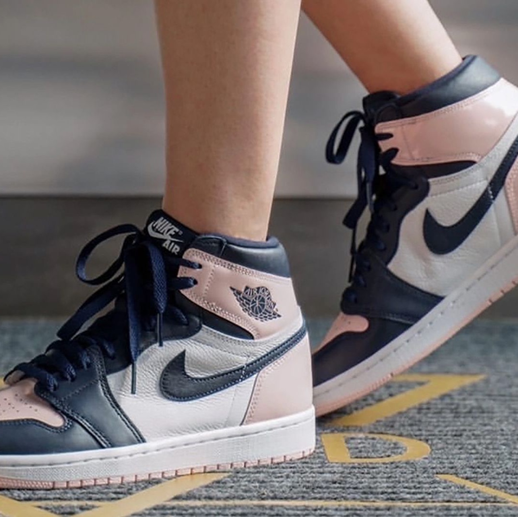 (W) Jordan 1 Retro High OG Atmosphere 착용 스타일 - 2