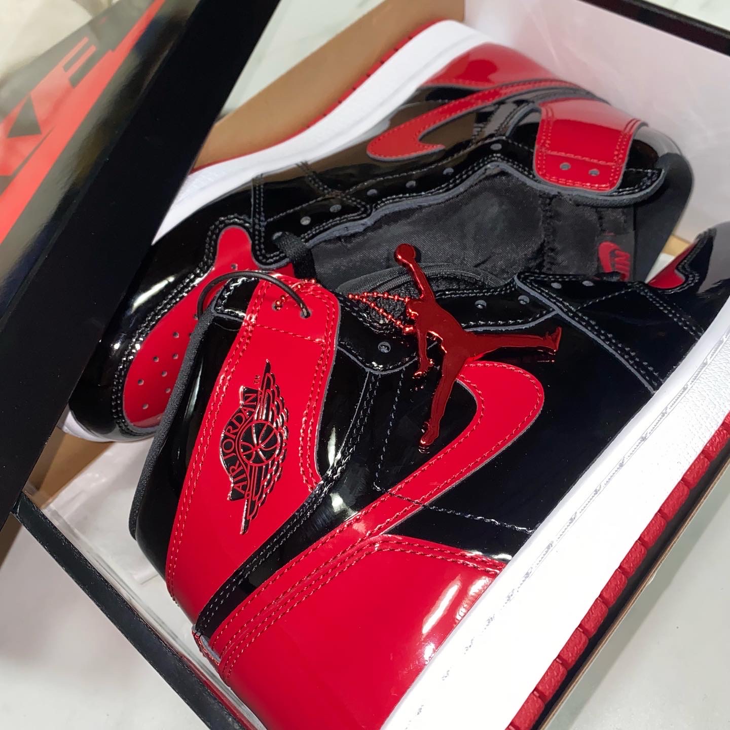 Jordan 1 Retro High OG Patent Bred 착용 스타일