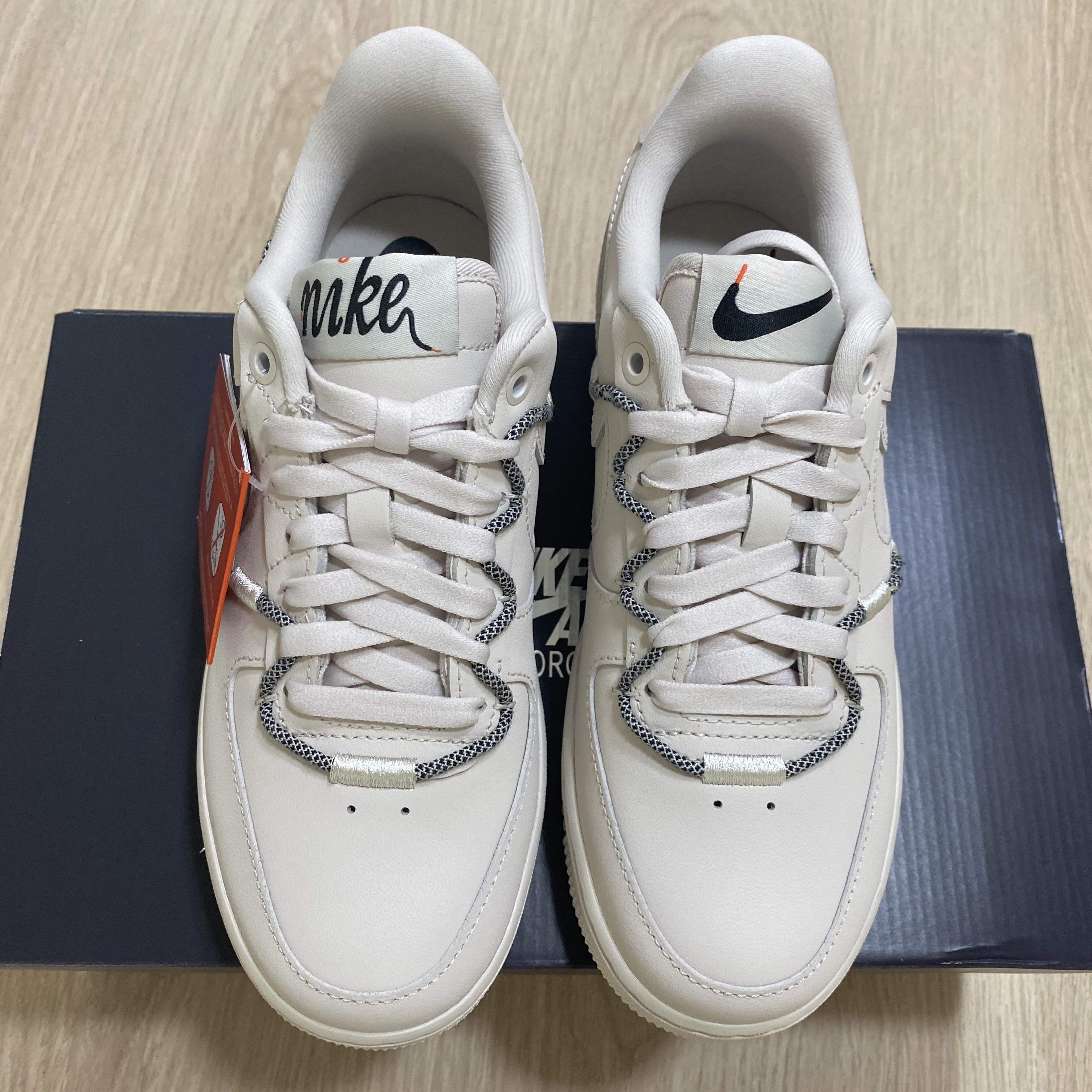 (W) Nike Air Force 1 '07 LX Light Orewood Brown 착용 스타일 - 2