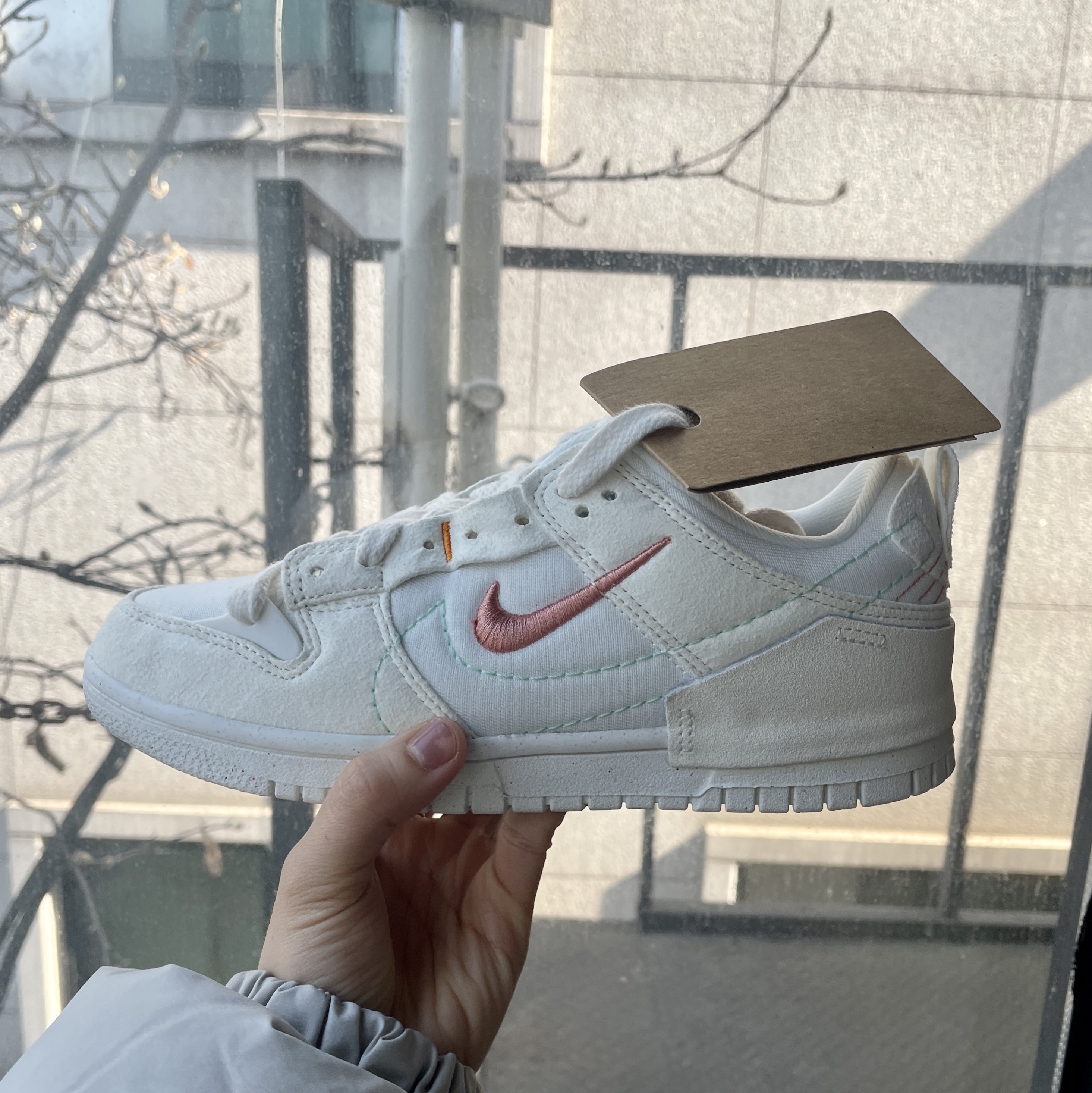 (W) Nike Dunk Low Disrupt 2 Pale Ivory Sail 착용 스타일