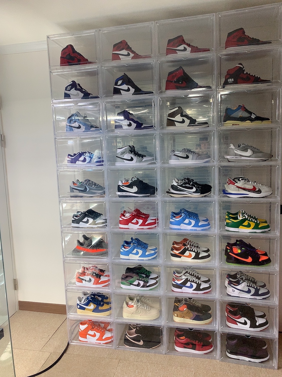 Jordan 1 x Travis Scott x Fragment Retro Low OG SP Military Blue, Jordan 1 x Travis Scott Retro High OG SP Mocha 착용 스타일 - 2