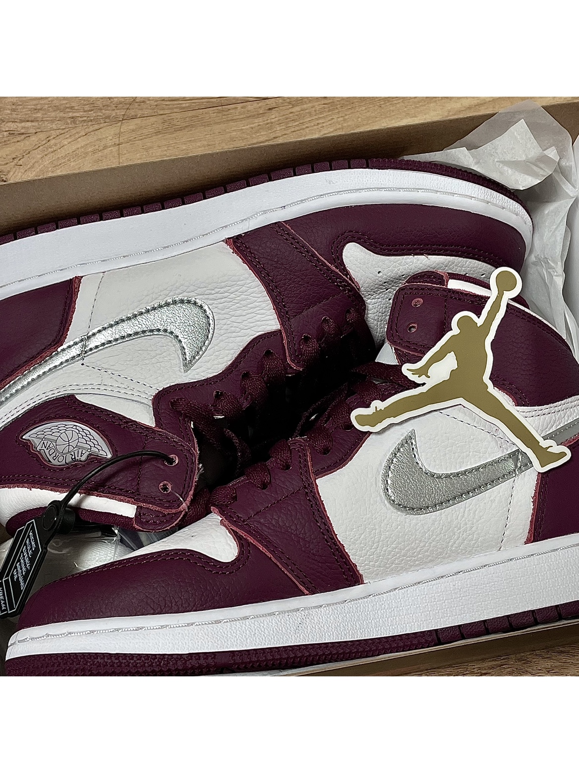 (GS) Jordan 1 Retro High OG Bordeaux, Jordan 1 Retro High OG Bordeaux 착용 스타일 - 3