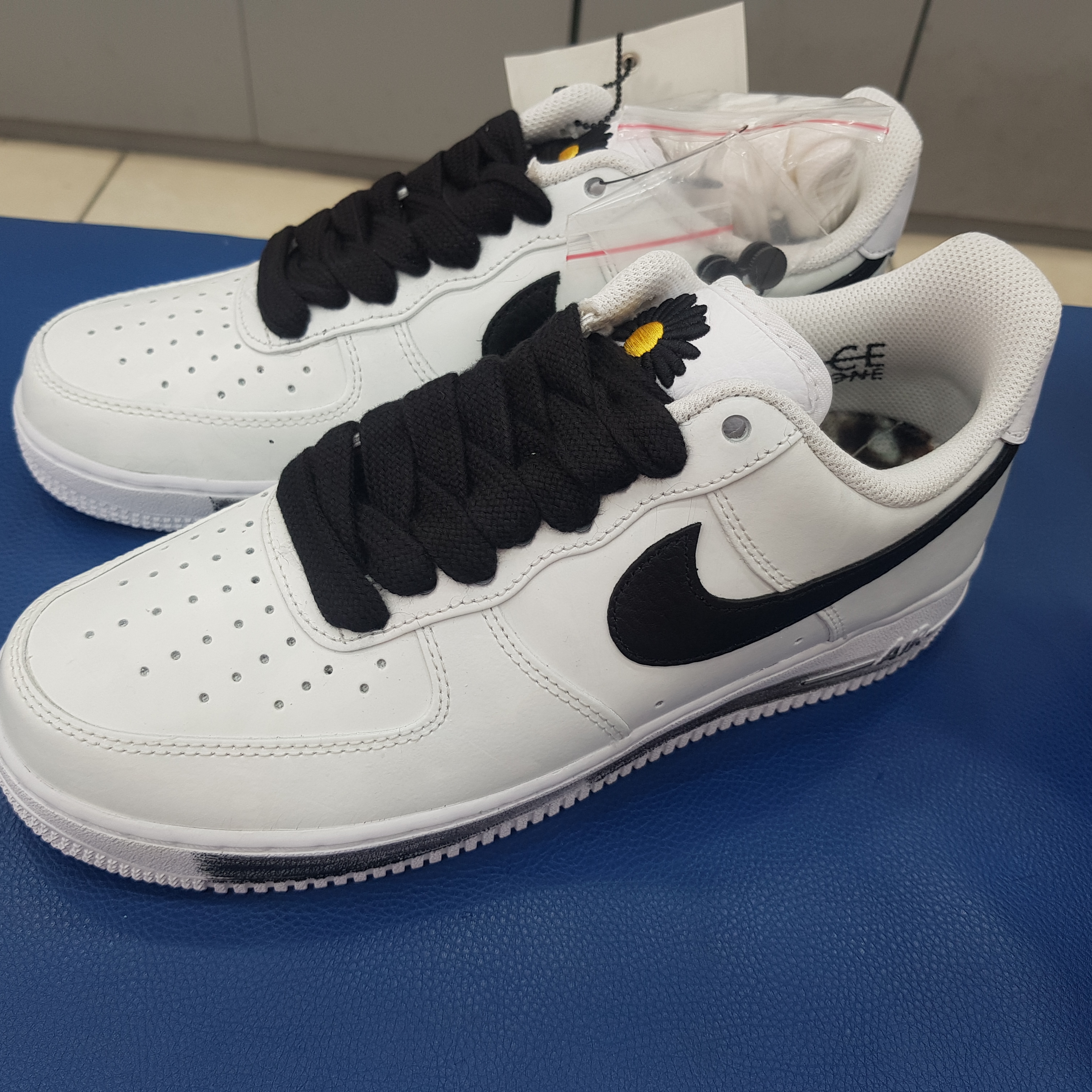 Nike x Peaceminusone Air Force 1 Low Para-Noise 2.0 착용 스타일 - 4