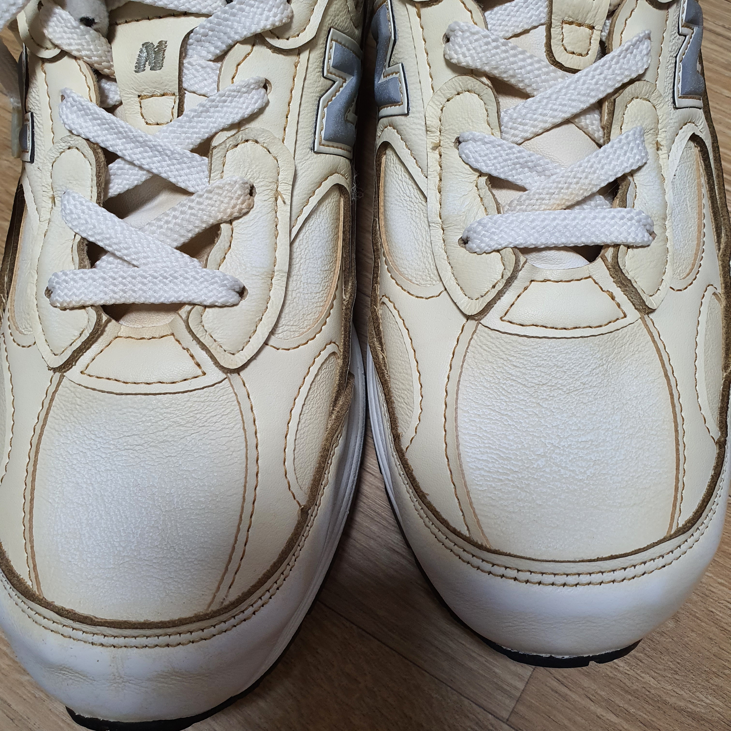 New Balance 992 Made in USA White Silver 착용 스타일 - 2
