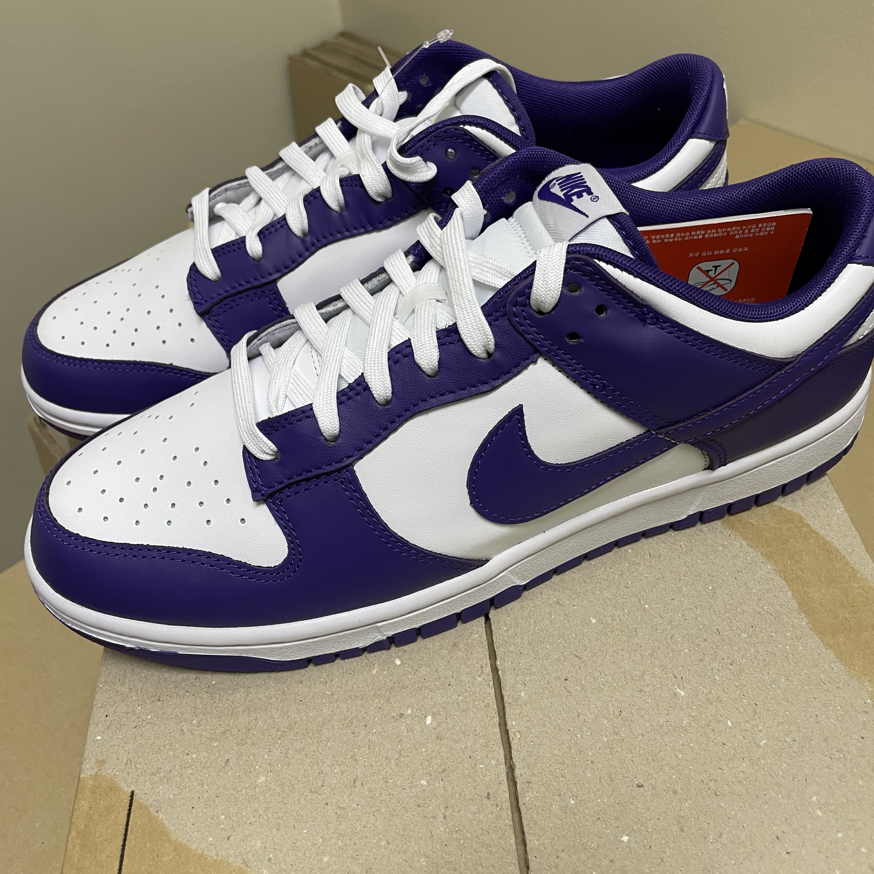 Nike Dunk Low Retro Championship Court Purple 착용 스타일