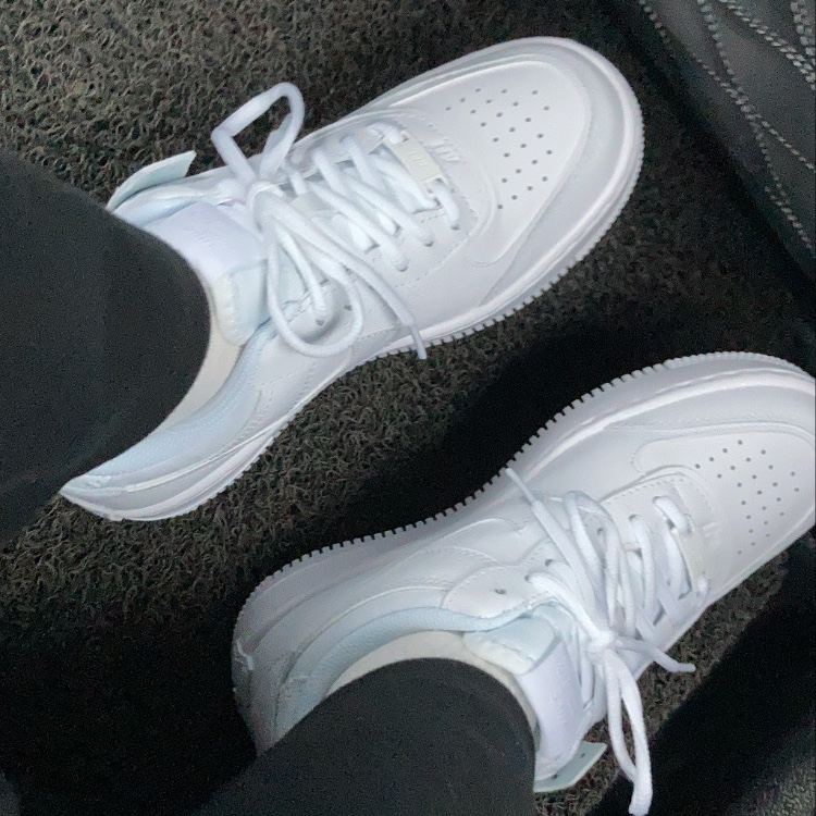 (W) Nike Air Force 1 Shadow Triple White 착용 스타일