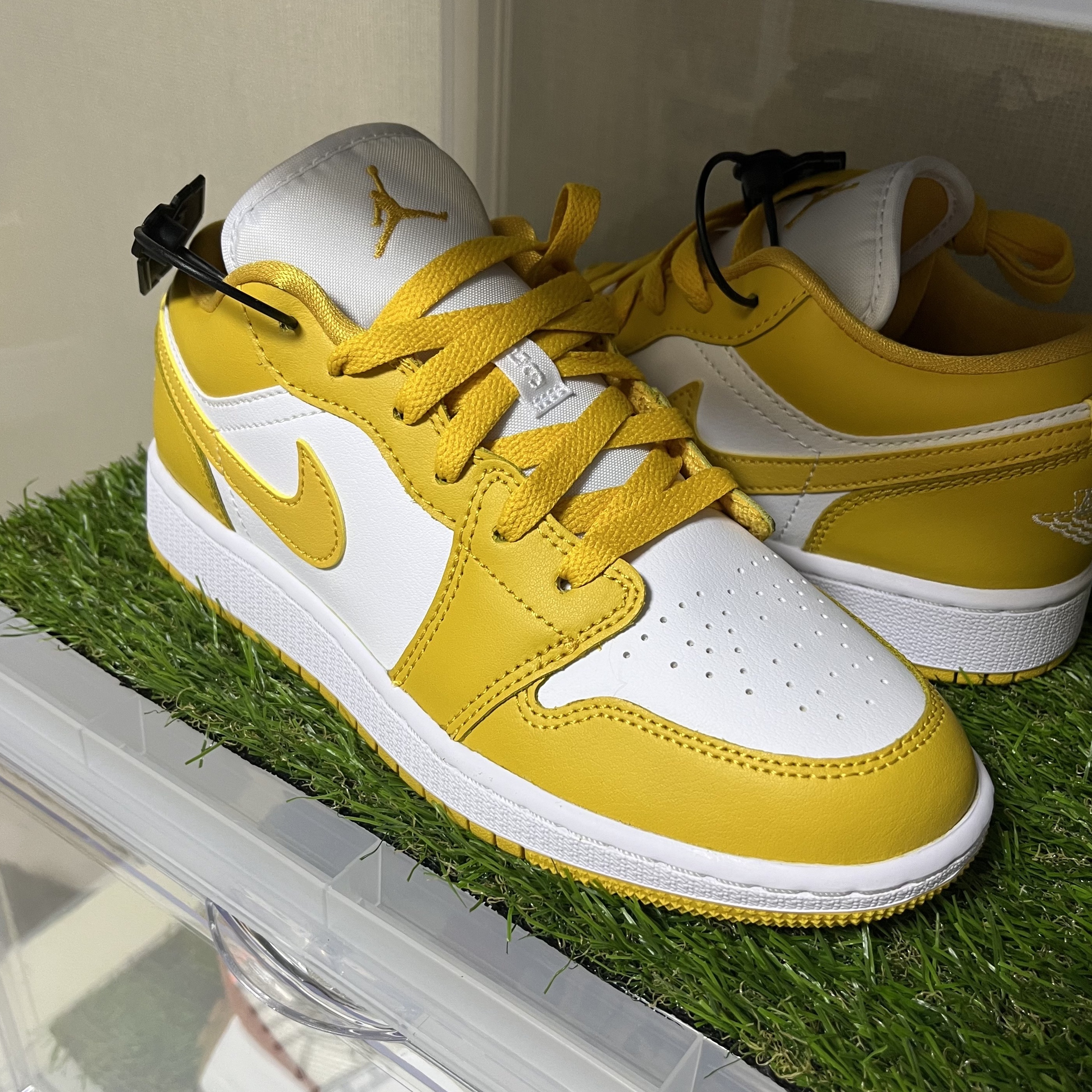 (GS) Jordan 1 Low Pollen 착용 스타일